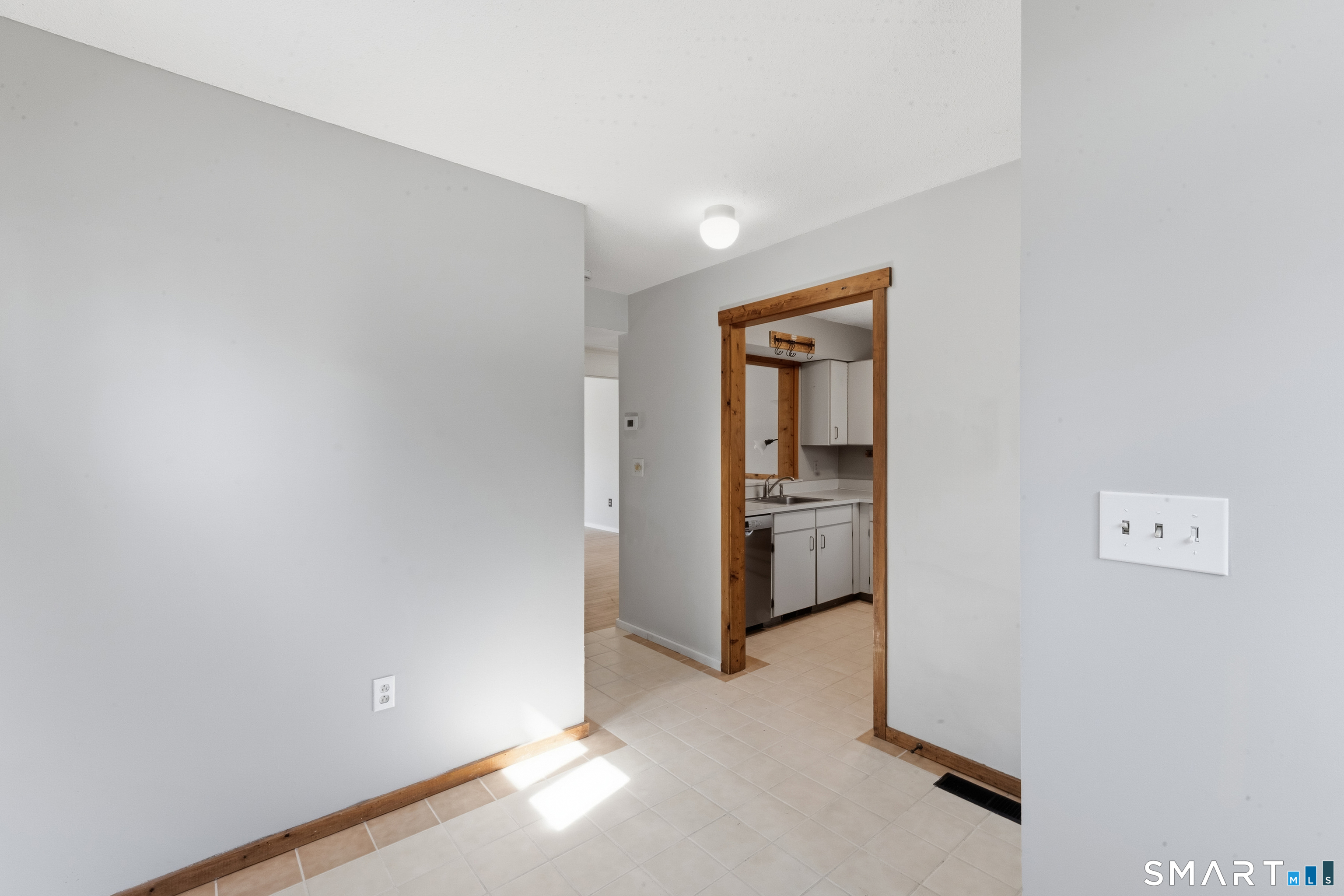 Homes for sale in Woodbury, CT | 1 Upper Cmns #1, Woodbury, CT 06798 | MLS# 24159407