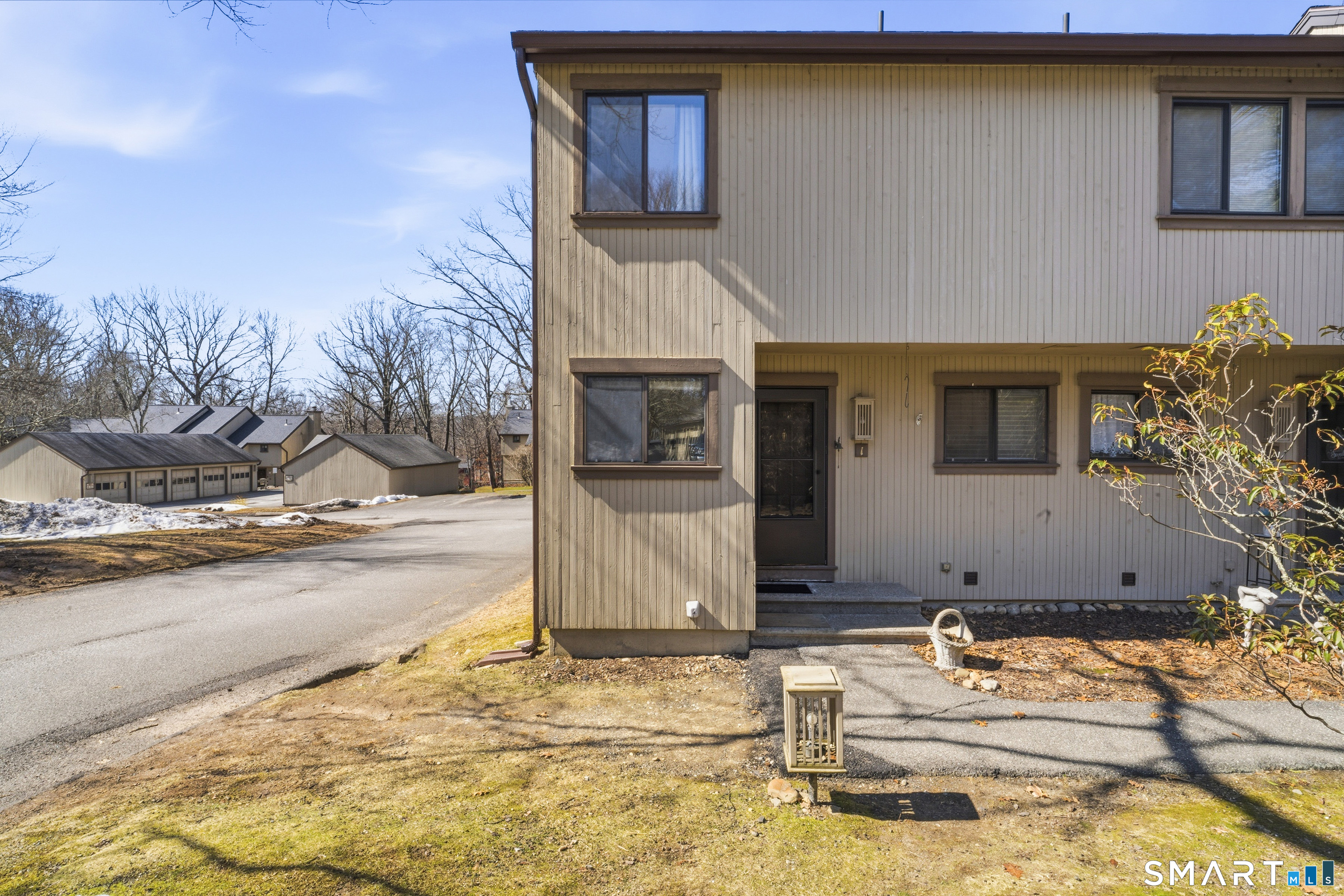 Homes for sale in Woodbury, CT | 1 Upper Cmns #1, Woodbury, CT 06798 | MLS# 24159407