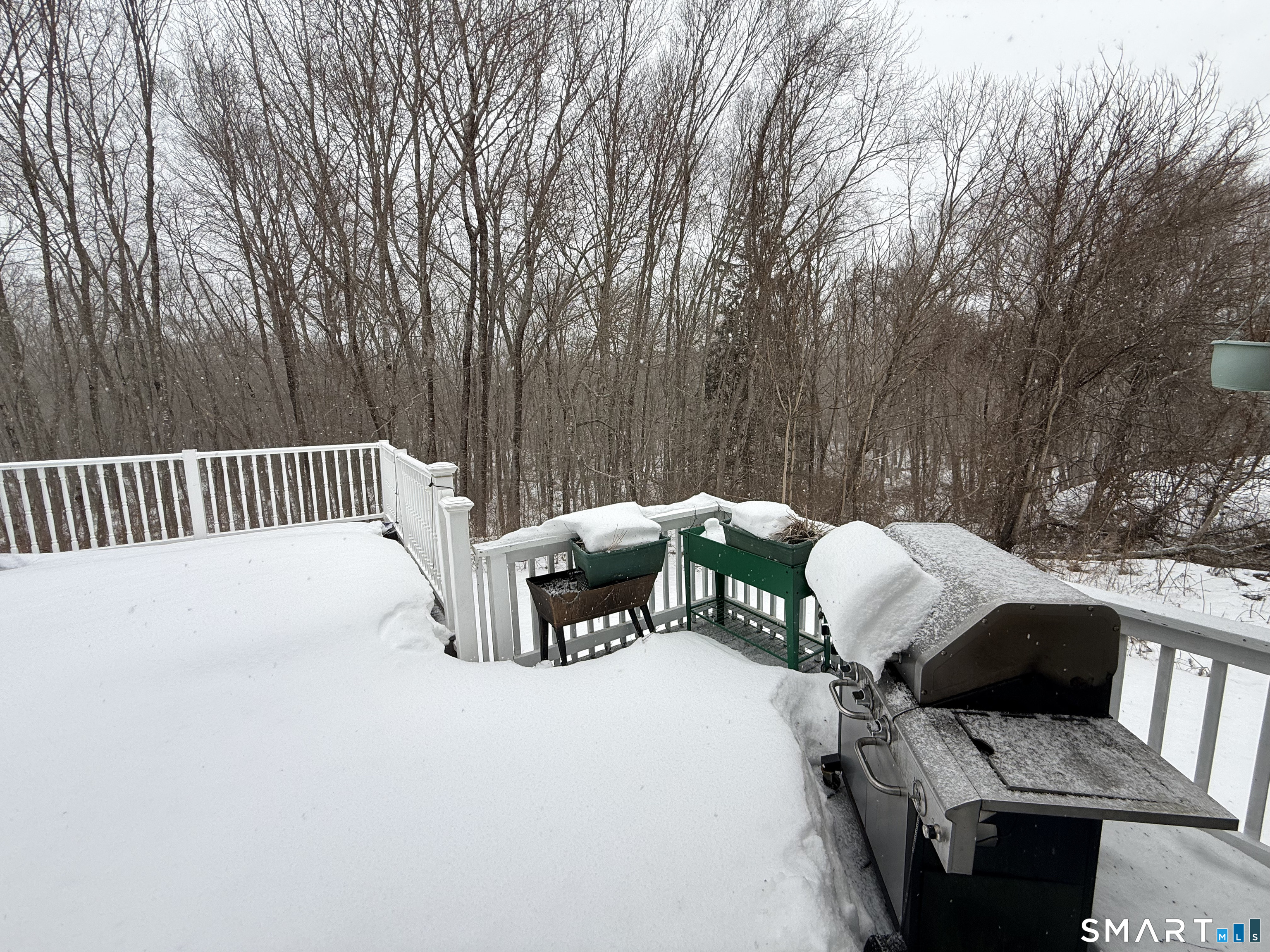 Homes for sale in Montville, CT | 12 Cove Brook Ln, Montville, CT 06382 | MLS# 24159484