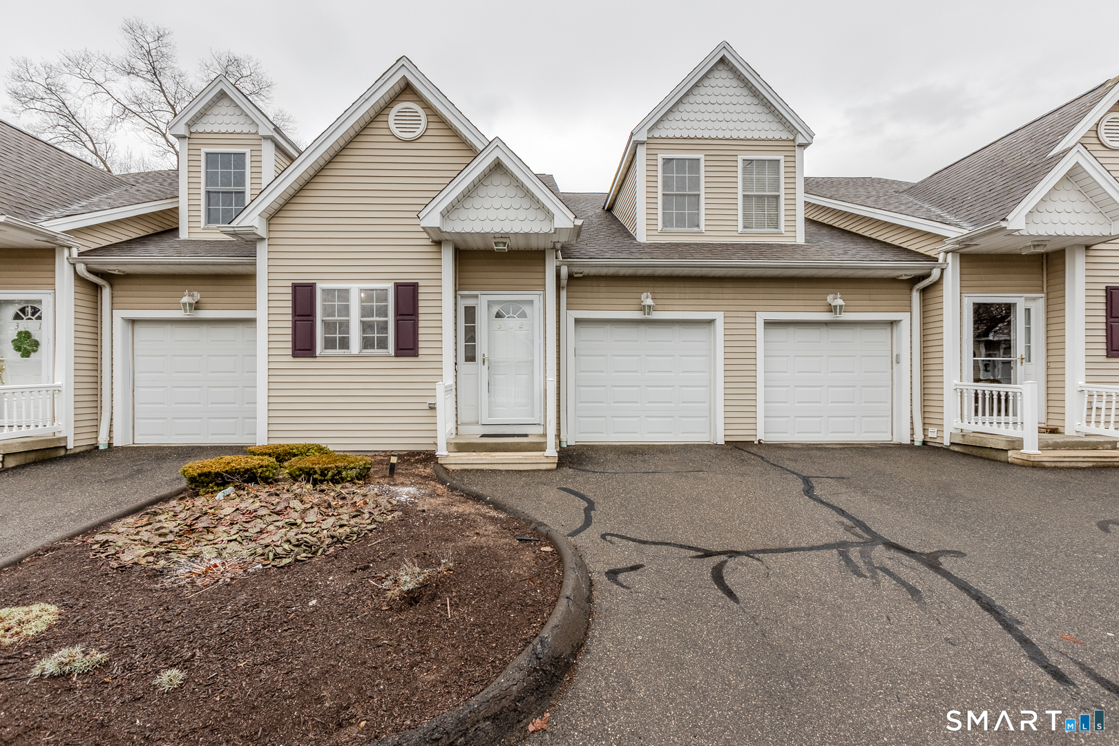 Homes for sale in North Haven, CT | 511 Elm St #3-2, North Haven, CT 06473 | MLS# 24156154