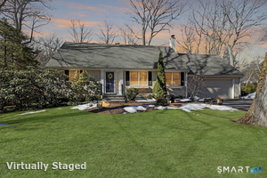 205 Winnepoge Drive
