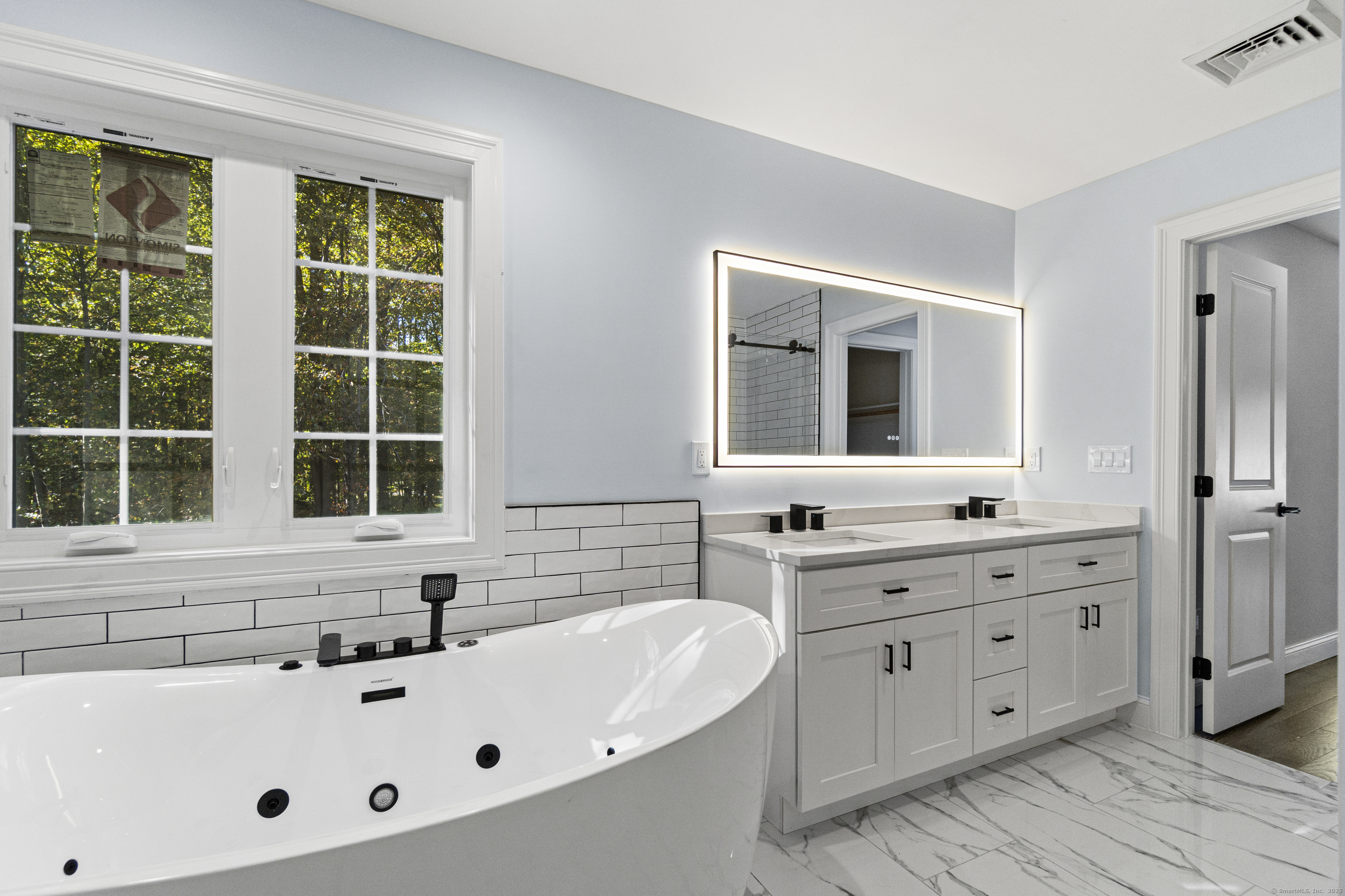 147 Blue Hills, Guilford, 06437, 4 Bedrooms Bedrooms, 0 ,3 BathroomsBathrooms,Single Family For Sale,For Sale,Blue Hills,0,24159586