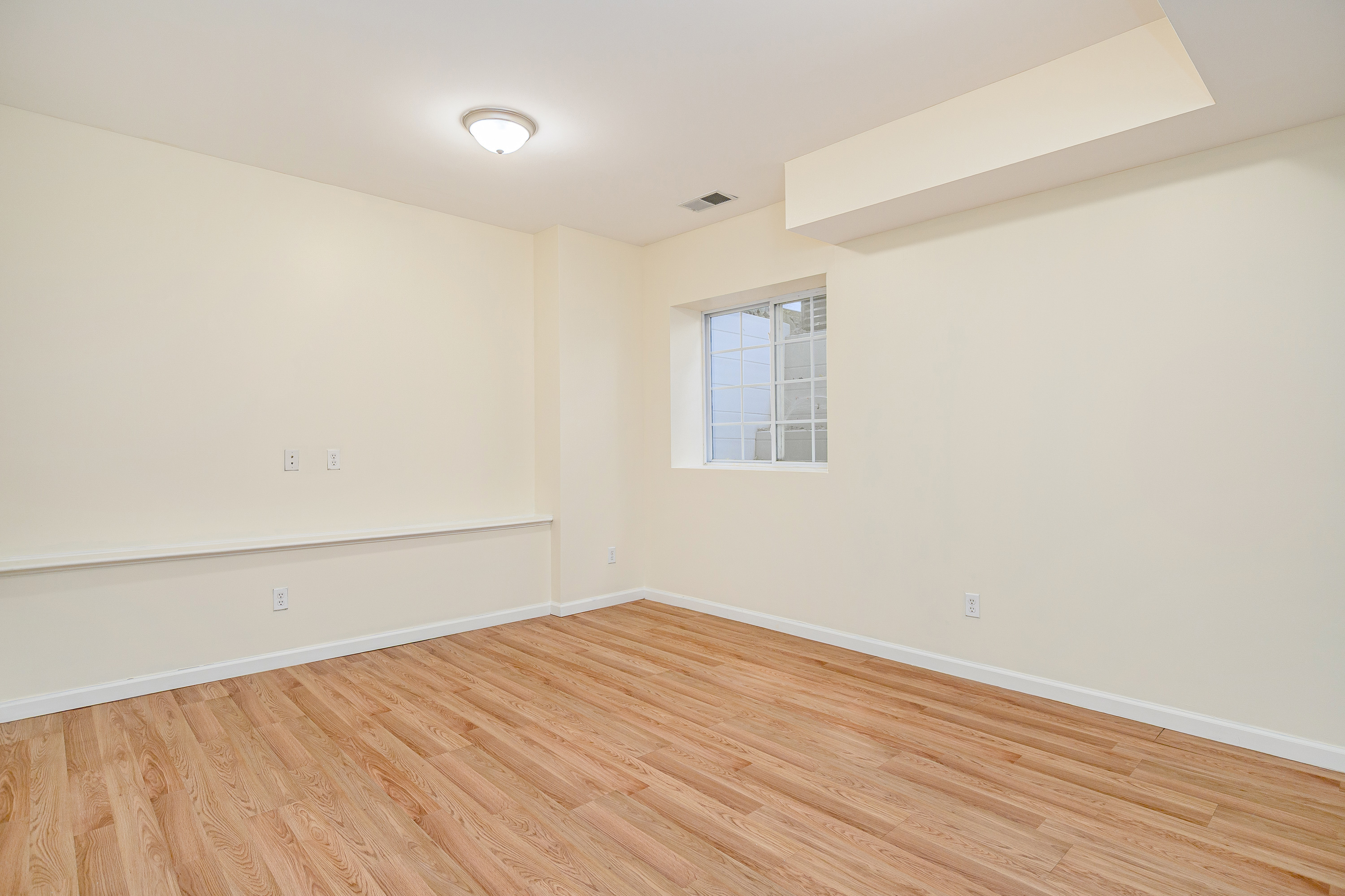 Homes for sale in Danbury, CT | 92 Woodcrest Ln #92, Danbury, CT 06810 | MLS# 24159514