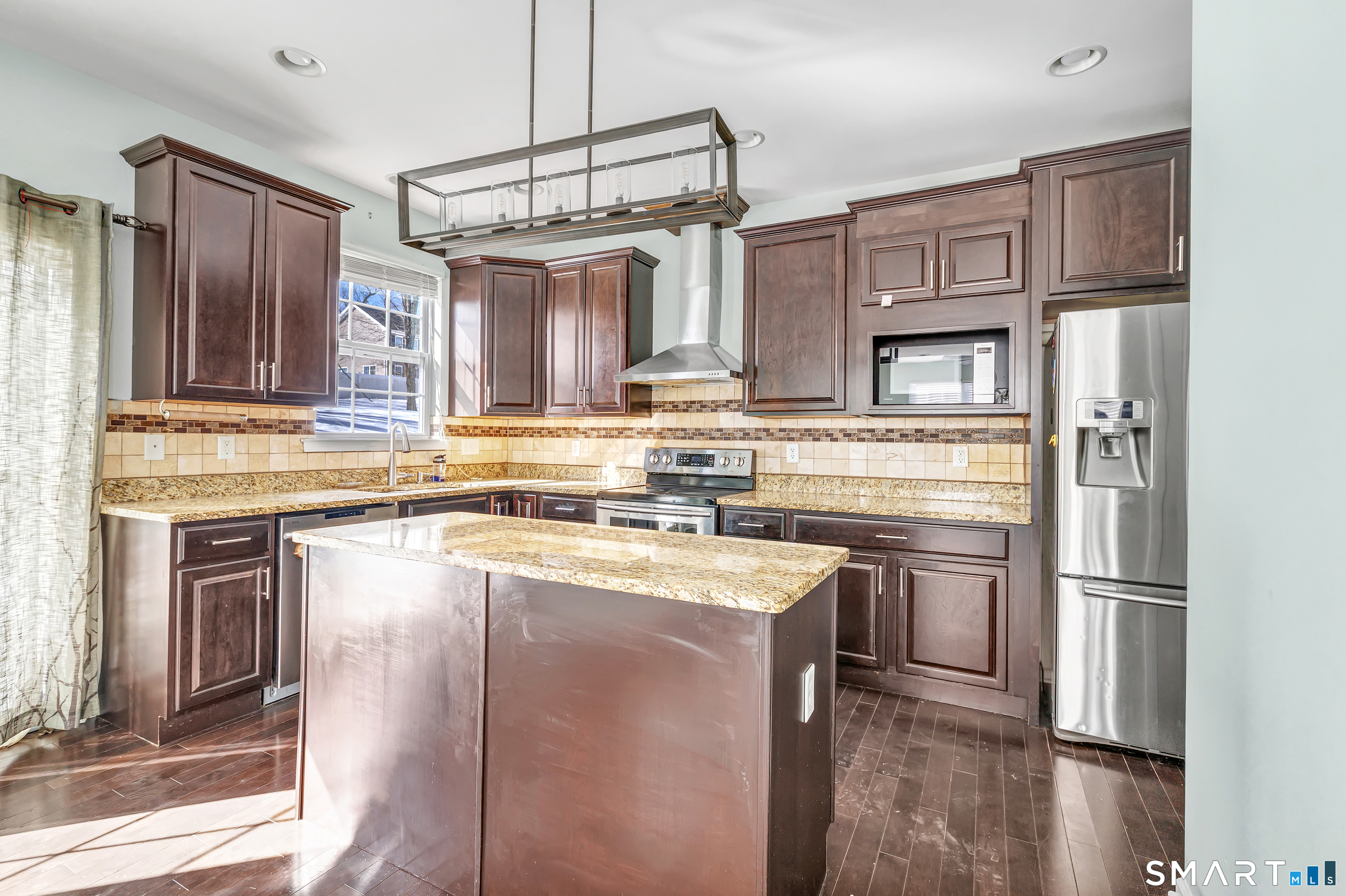 Homes for sale in Seymour, CT | 9 Fox Run Ln, Seymour, CT 06483 | MLS# 24159501