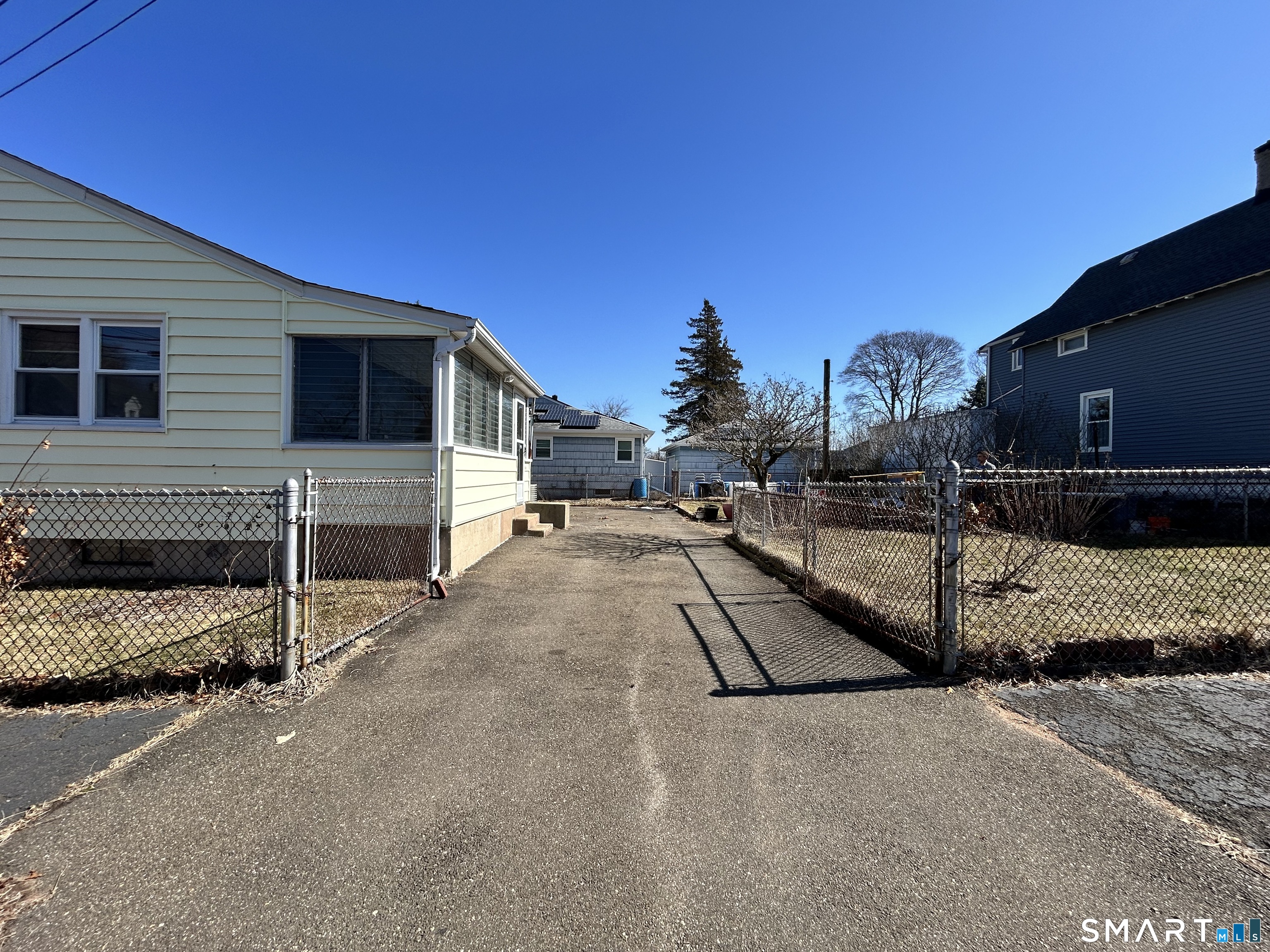 Homes for sale in West Haven, CT | 168 Blohm St, West Haven, CT 06516 | MLS# 24159587