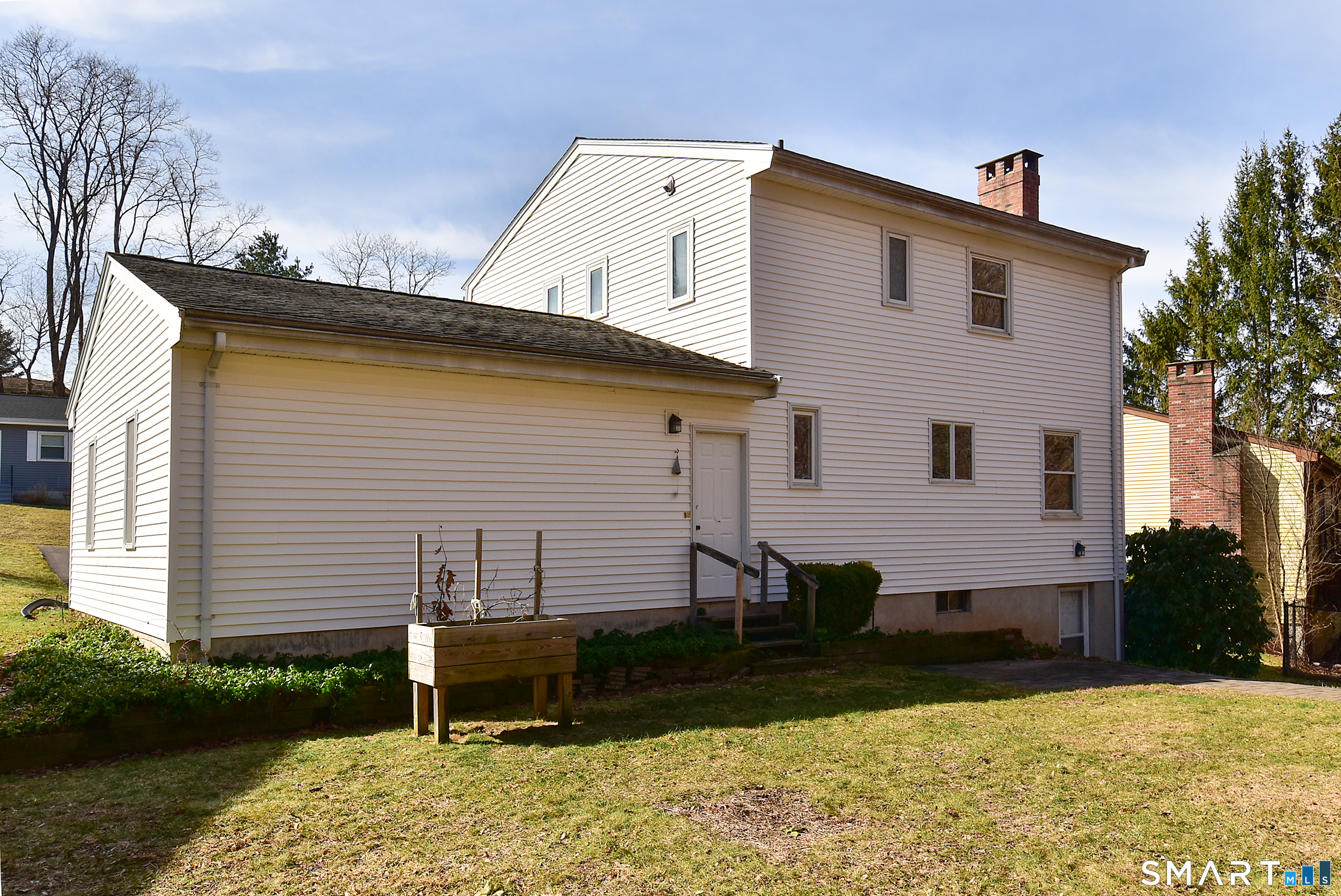 Homes for sale in Vernon, CT | 40 Kevin Dr, Vernon, CT 06066 | MLS# 24159120