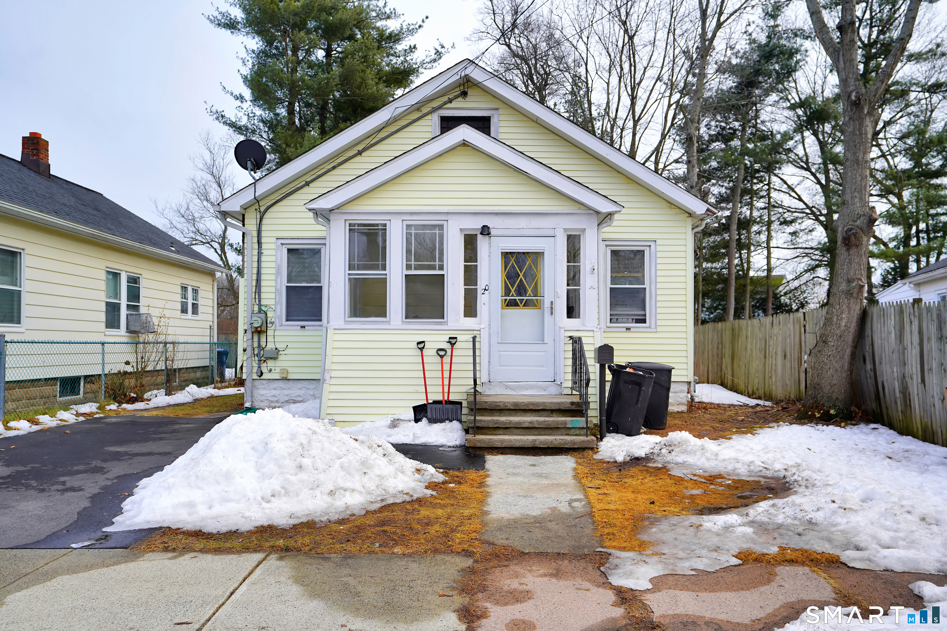 Homes for sale in West Haven, CT | 20 Marshall St, West Haven, CT 06516 | MLS# 24159564