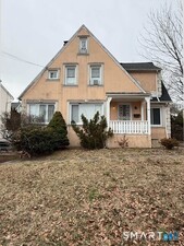39 Bayview Avenue