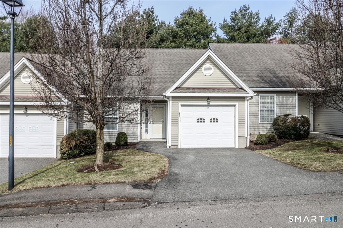 Homes for sale in Newtown, CT | 87 Haley Ln #87, Newtown, CT 06482 | MLS# 24159682