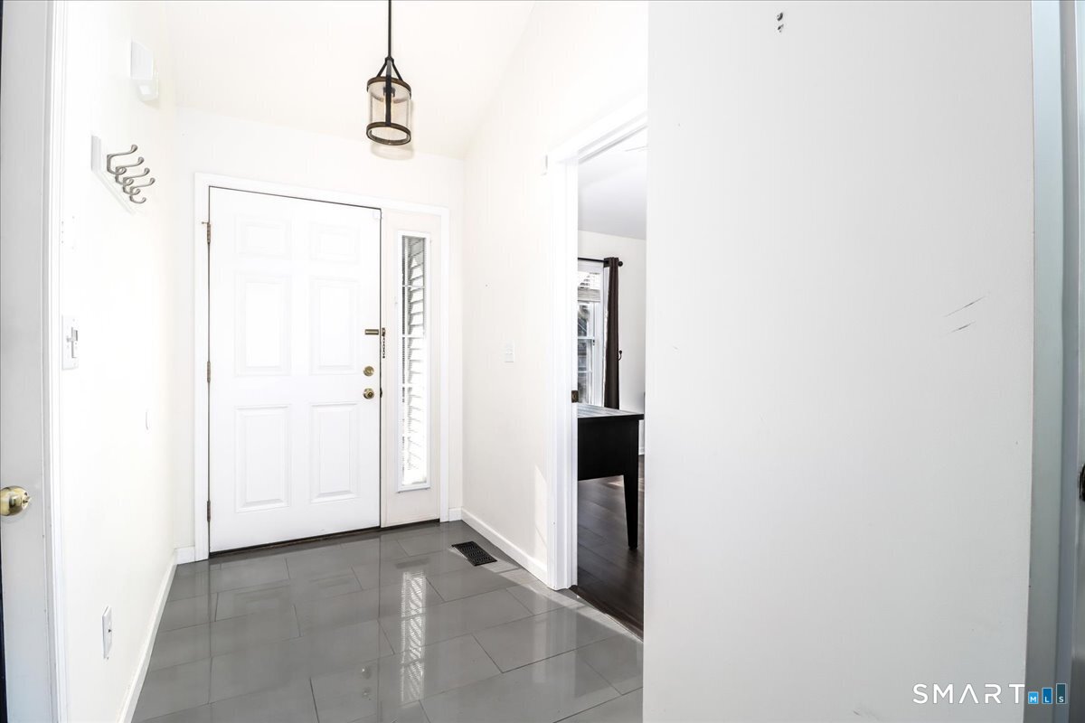 Homes for sale in Newtown, CT | 87 Haley Ln #87, Newtown, CT 06482 | MLS# 24159682