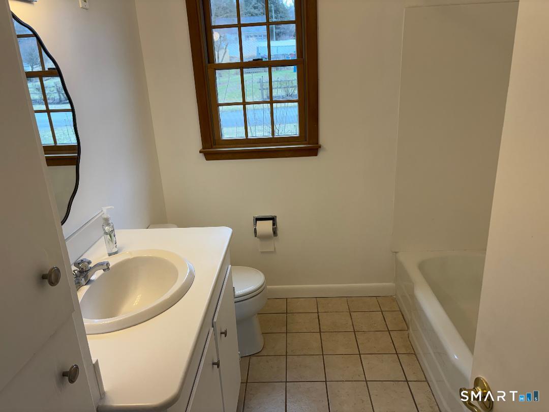 Homes for sale in New Milford, CT | 10 Bonnybrook Dr, New Milford, CT 06776 | MLS# 24159040