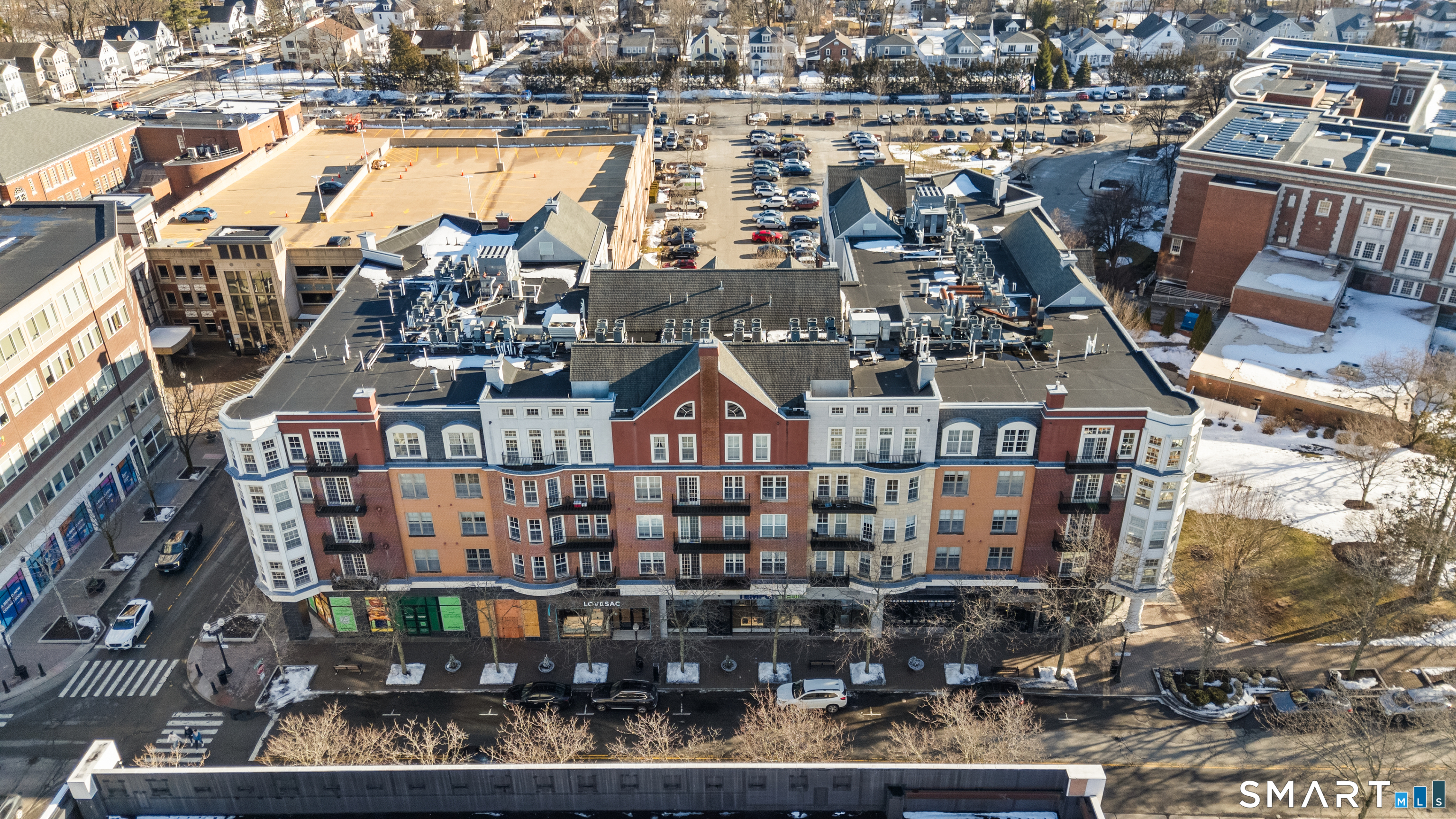 85 Memorial, West Hartford, 06107, 2 Bedrooms Bedrooms, 0 ,2 BathroomsBathrooms,Condo/co-op For Sale,For Sale,Memorial,0,24159685