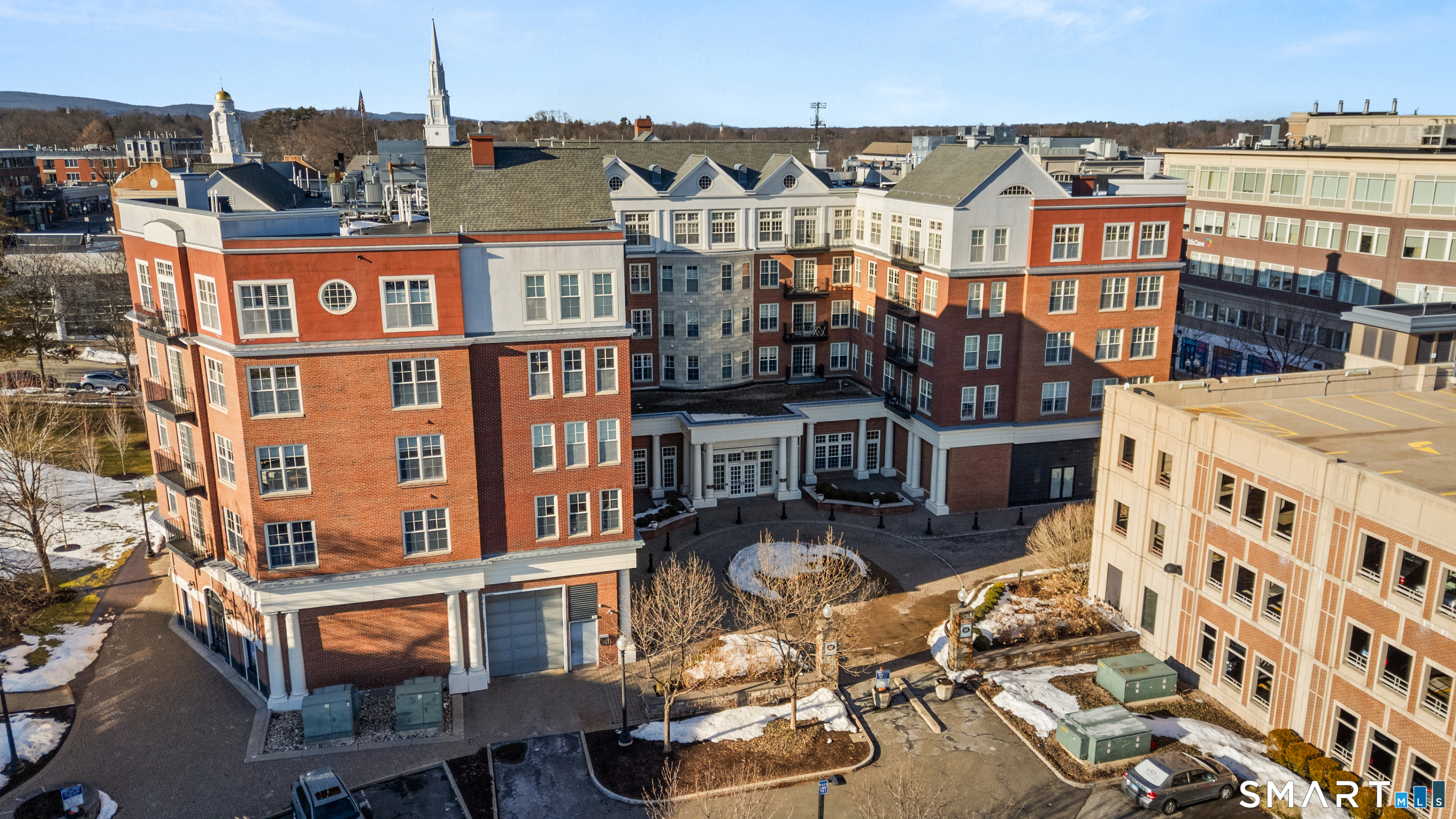 85 Memorial, West Hartford, 06107, 2 Bedrooms Bedrooms, 0 ,2 BathroomsBathrooms,Condo/co-op For Sale,For Sale,Memorial,0,24159685