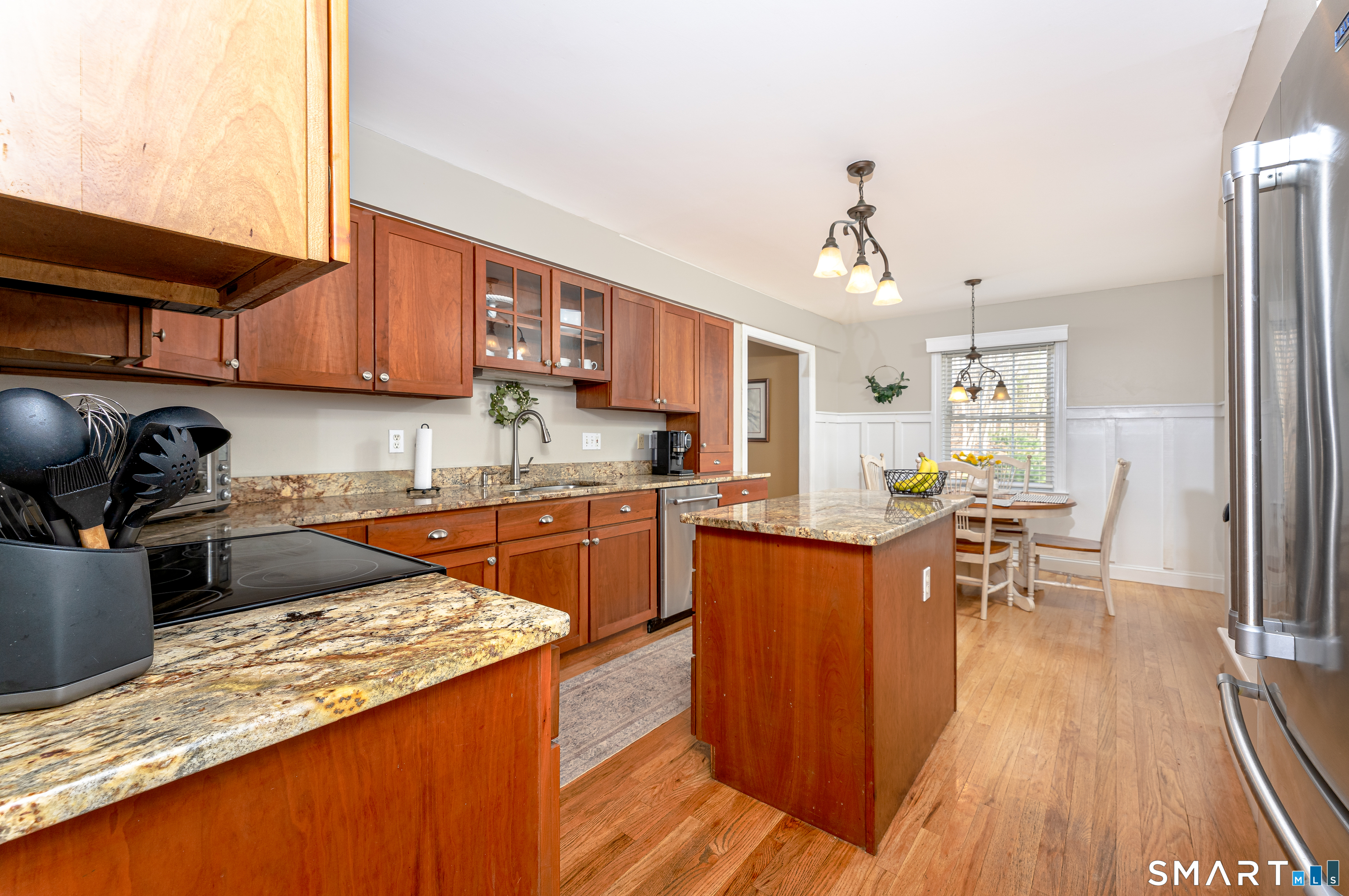 Homes for sale in Middlebury, CT | 366 Charcoal Ave, Middlebury, CT 06762 | MLS# 24158517