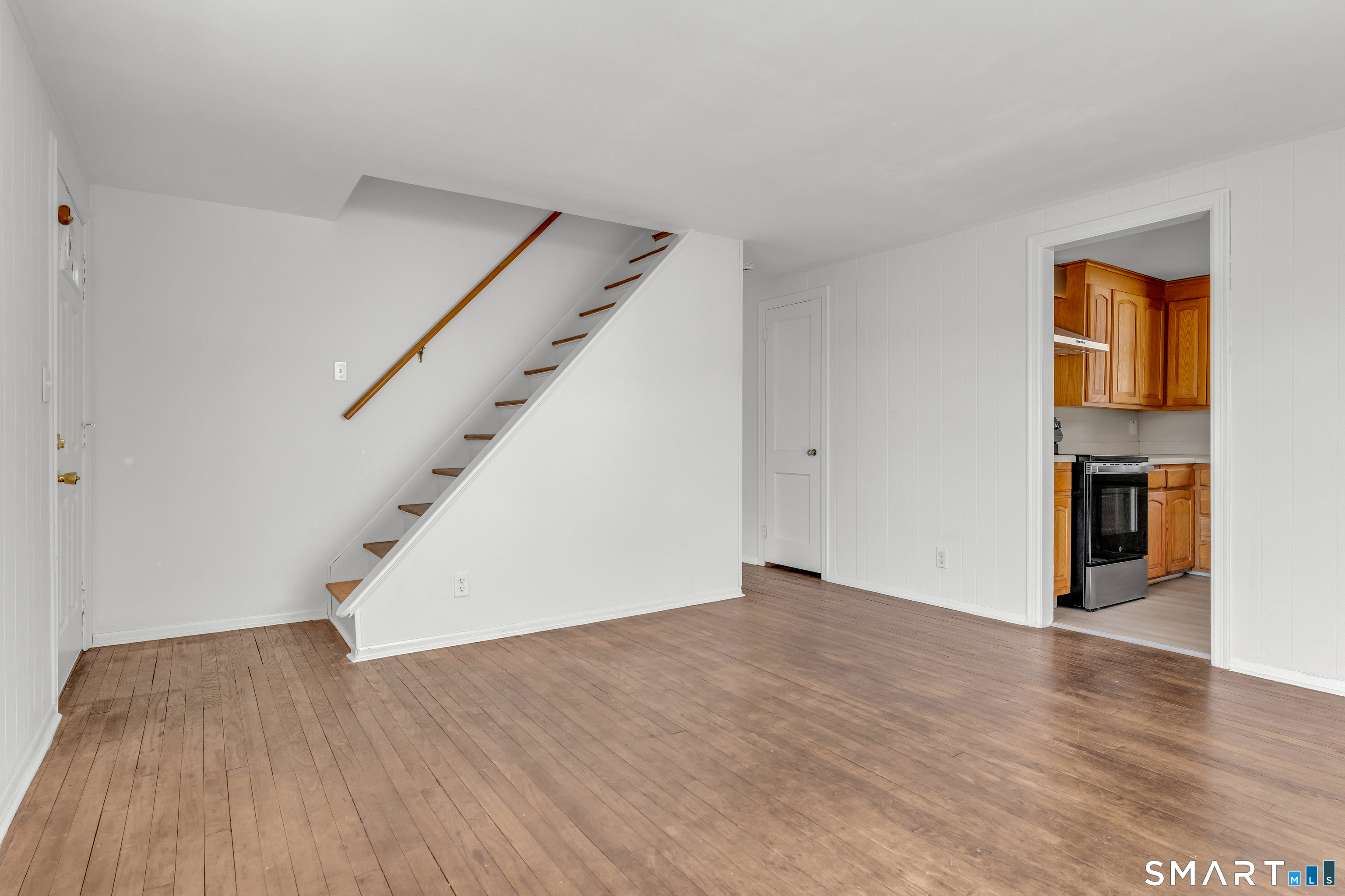 Homes for sale in East Haven, CT | 12 Glenmoor Dr, East Haven, CT 06512 | MLS# 24159524