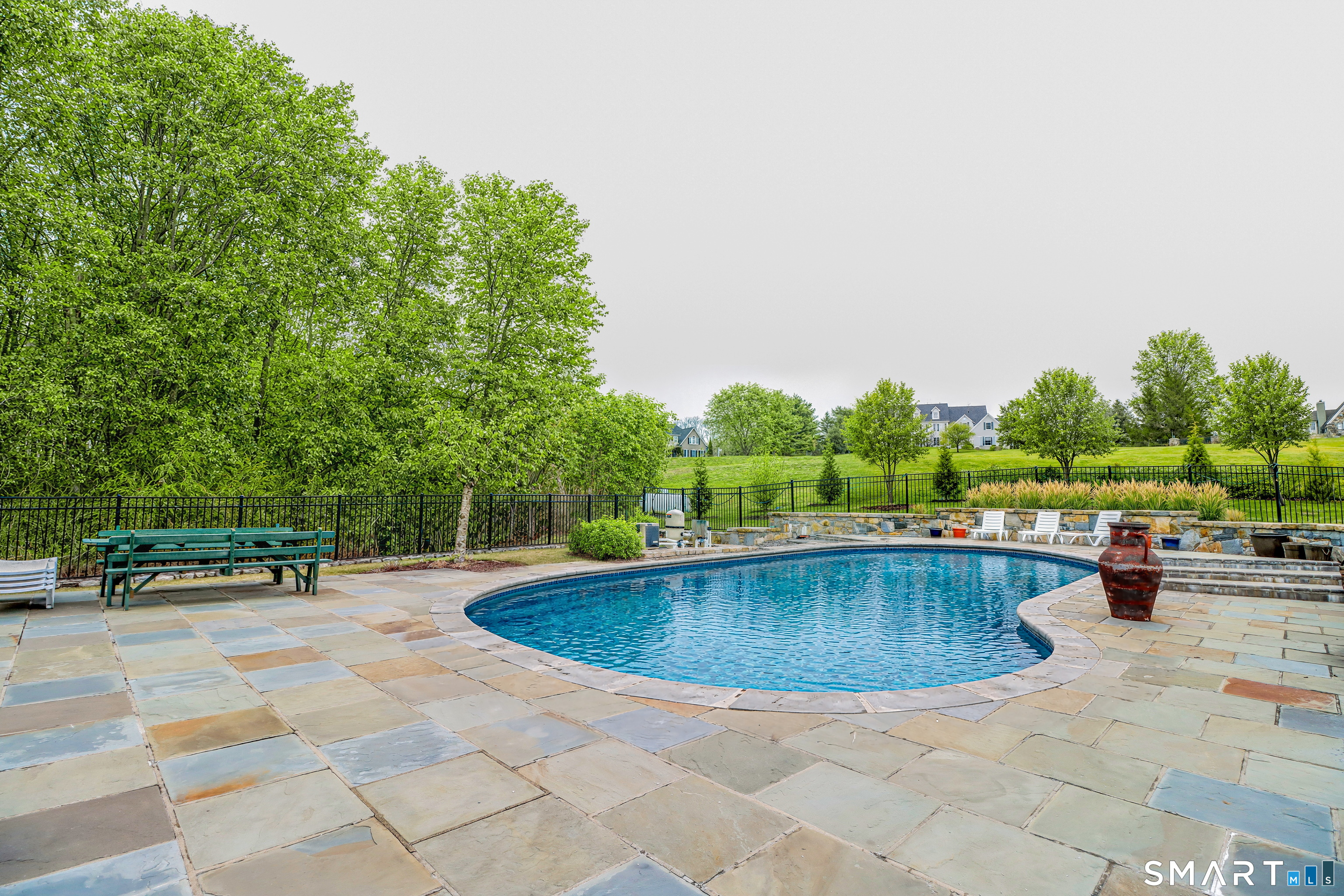 Homes for sale in New Fairfield, CT | 1 Meadow Ridge Dr, New Fairfield, CT 06812 | MLS# 24158687