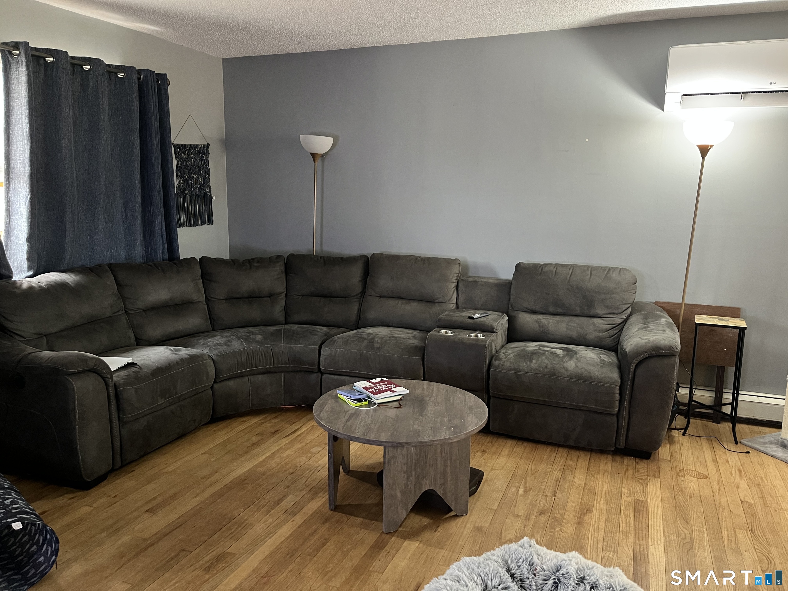 Homes for sale in Montville, CT | 23 Green Valley Dr, Montville, CT 06370 | MLS# 24159793