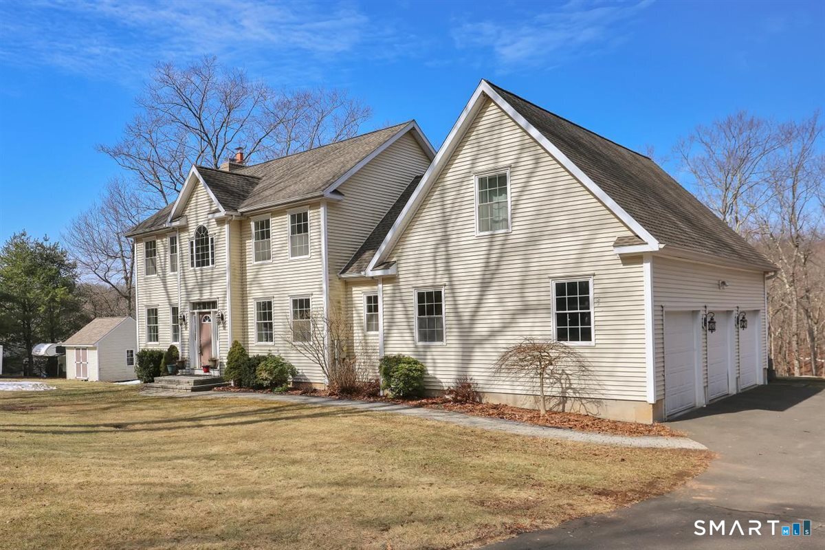 Homes for sale in Haddam, CT | 74 Oxbow Rd, Haddam, CT 06441 | MLS# 24159818