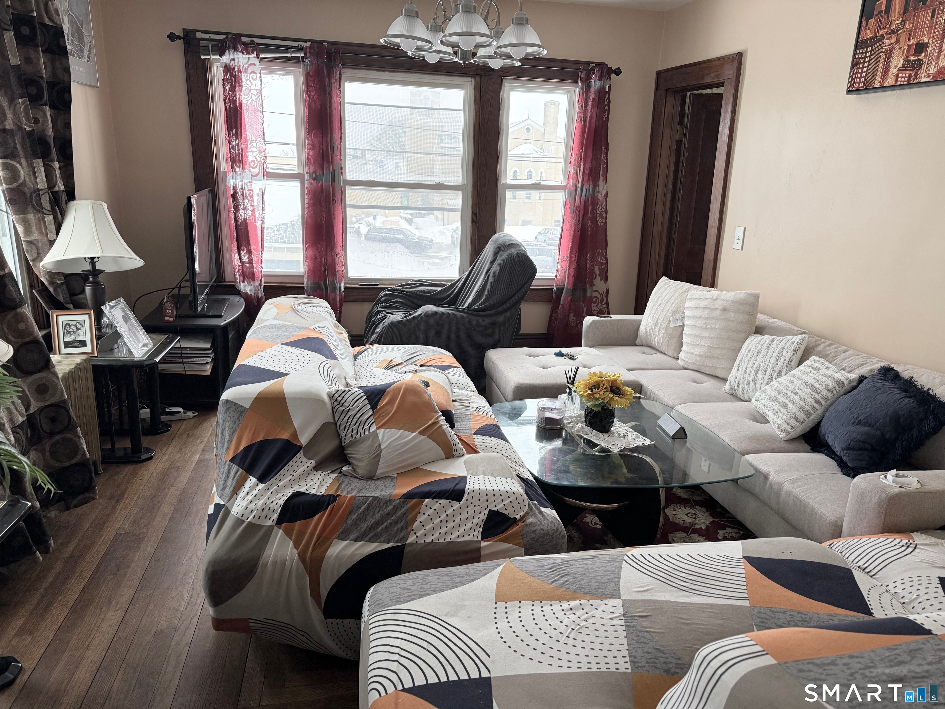 Homes for sale in New London, CT | 72 Brainard St, New London, CT 06320 | MLS# 24158930