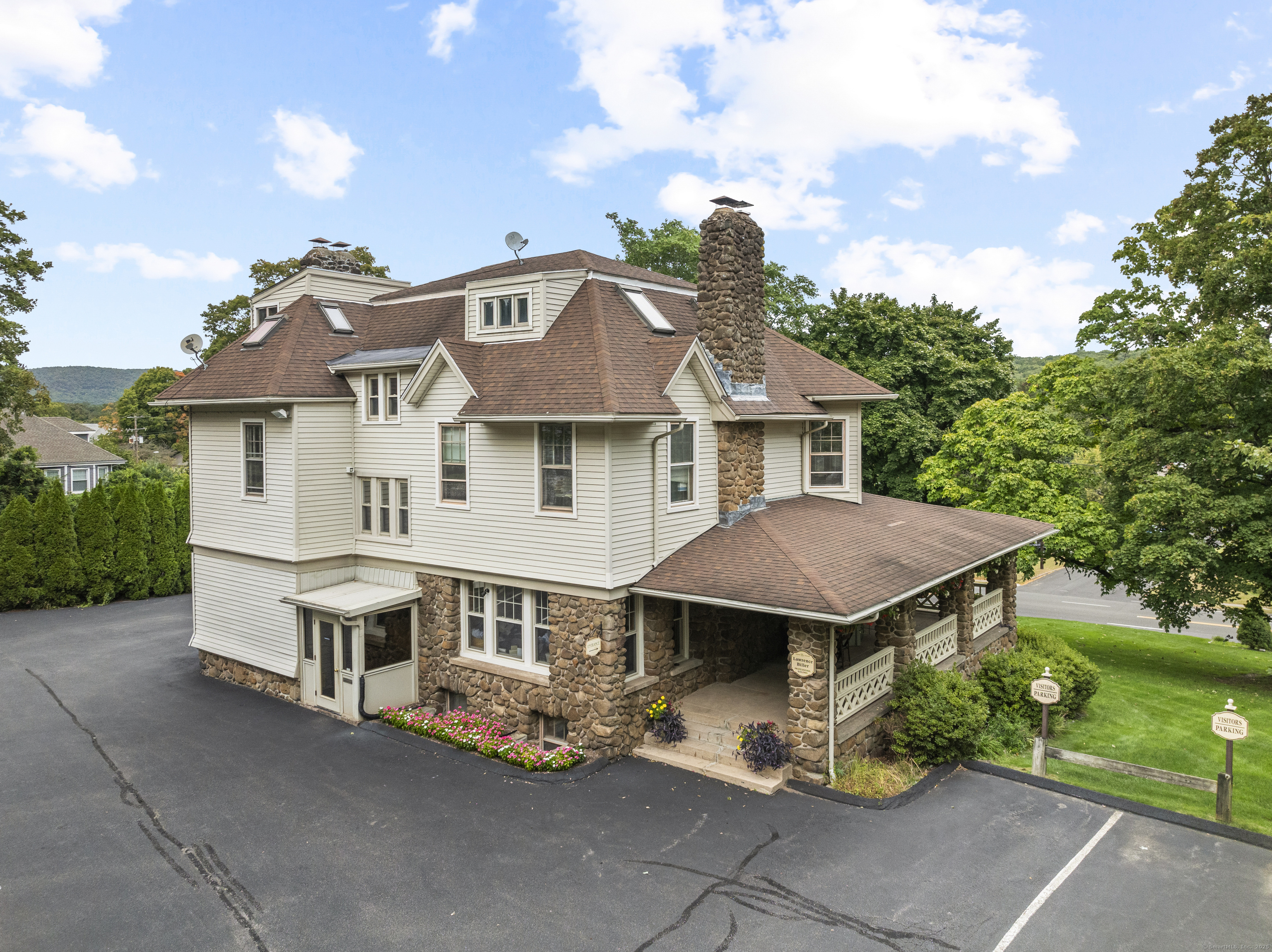 2750 Whitney, Hamden, 06518, 5 Bedrooms Bedrooms, 0 ,2 BathroomsBathrooms,Residential Rental,For Sale,Whitney,0,24159914