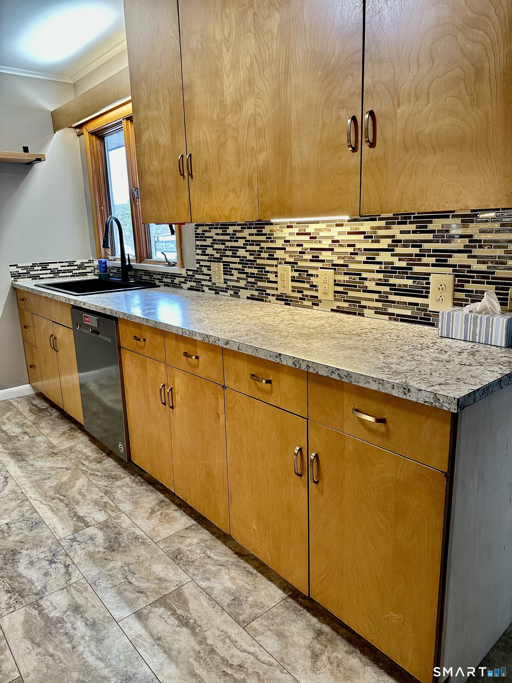 Homes for sale in Woodstock, CT | 310 Roseland Park Rd, Woodstock, CT 06281 | MLS# 24150869