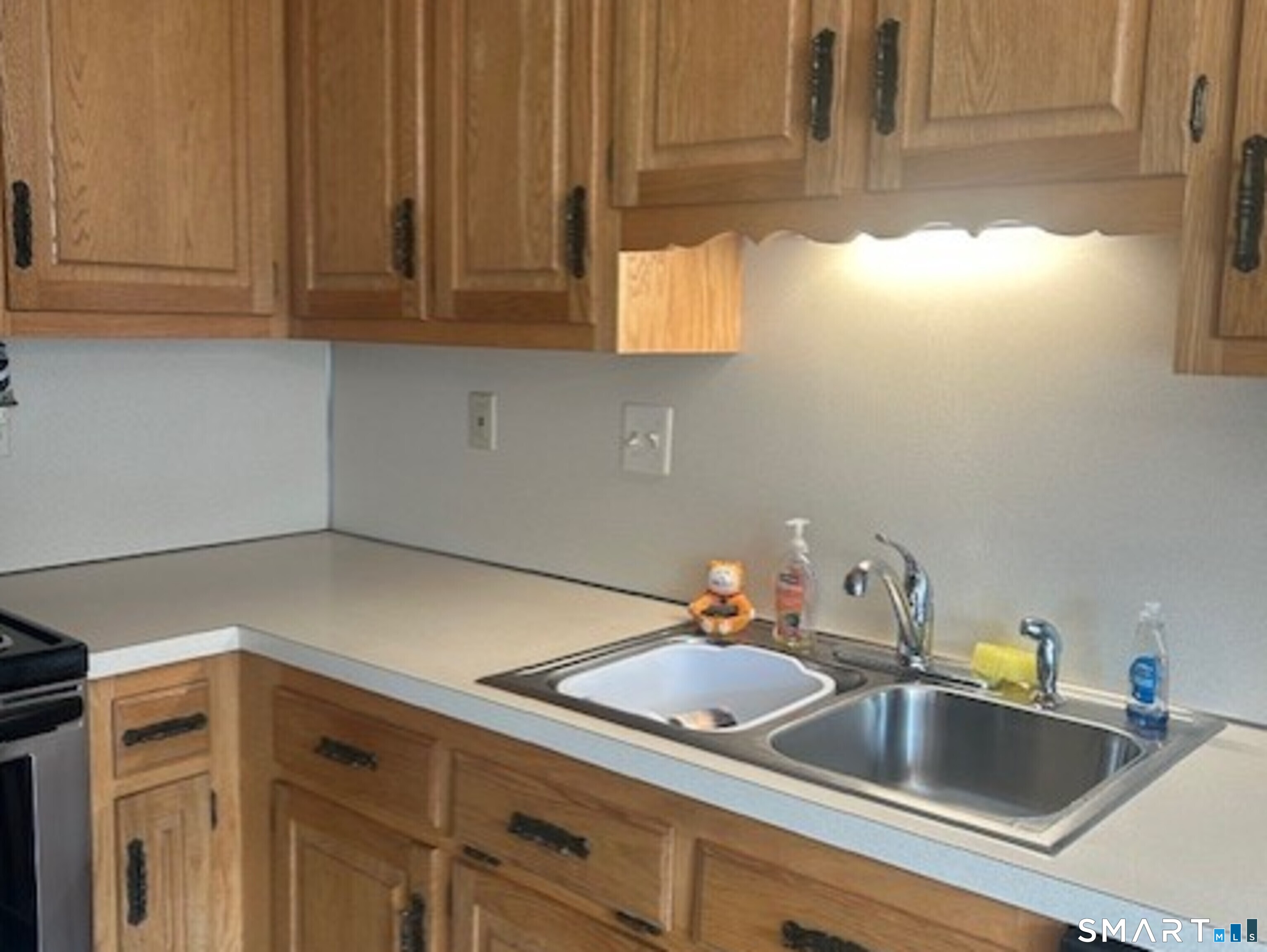 Homes for sale in Middletown, CT | 7 Countryside Ln #4, Middletown, CT 06457 | MLS# 24159278