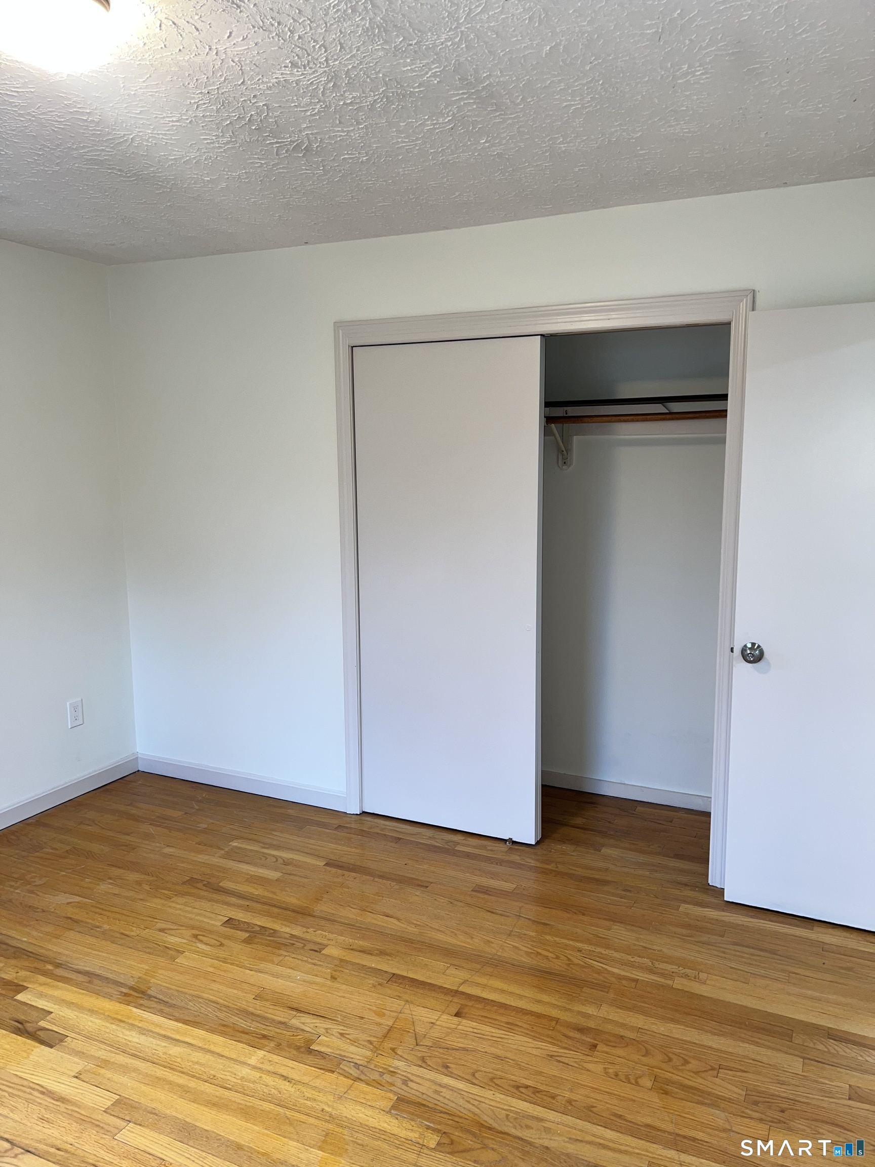 Homes for sale in Manchester, CT | 32 Wilfred Rd, Manchester, CT 06040 | MLS# 24159406