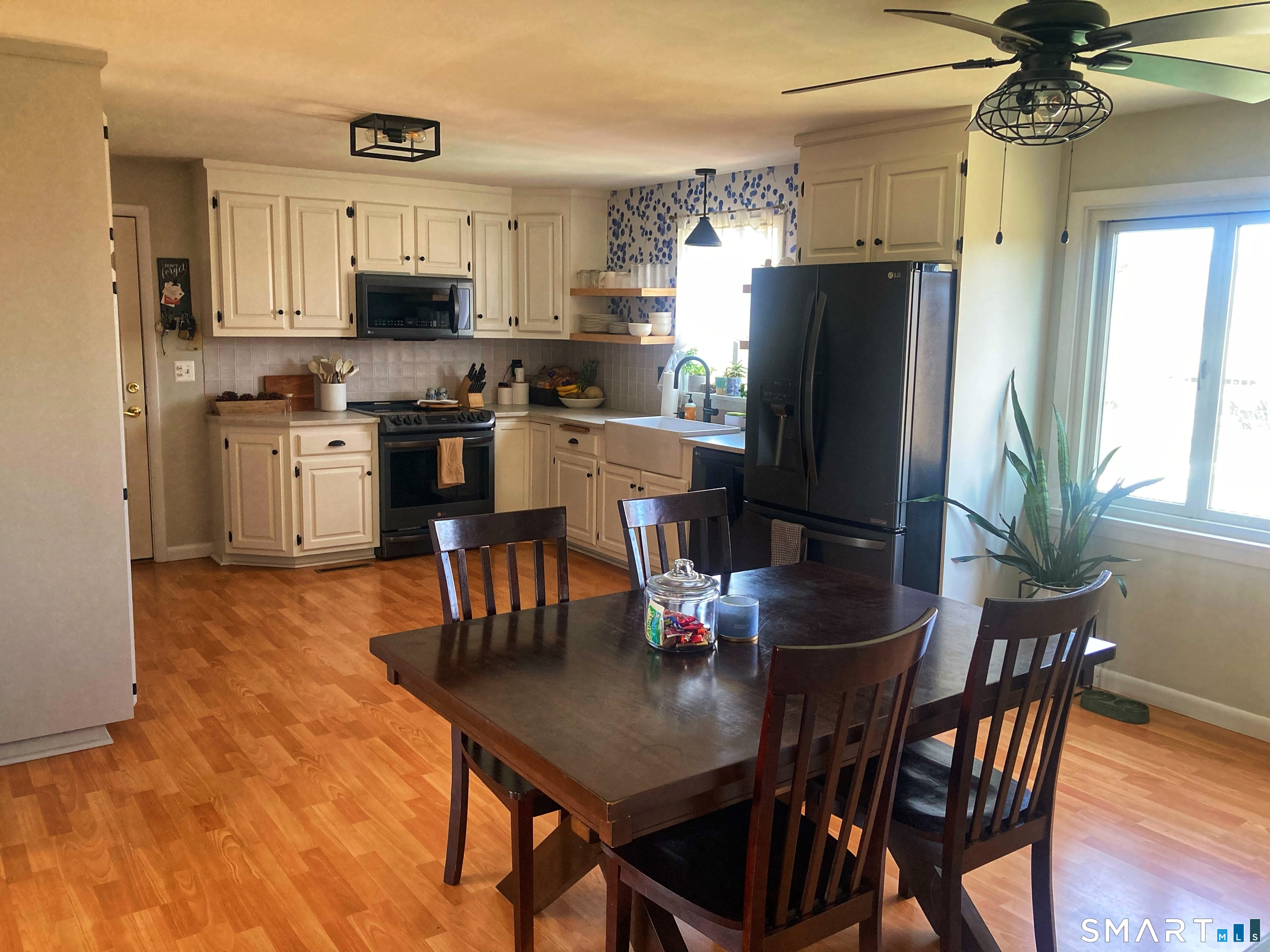 Homes for sale in Norwich, CT | 9 Belleau Ave, Norwich, CT 06360 | MLS# 24159679