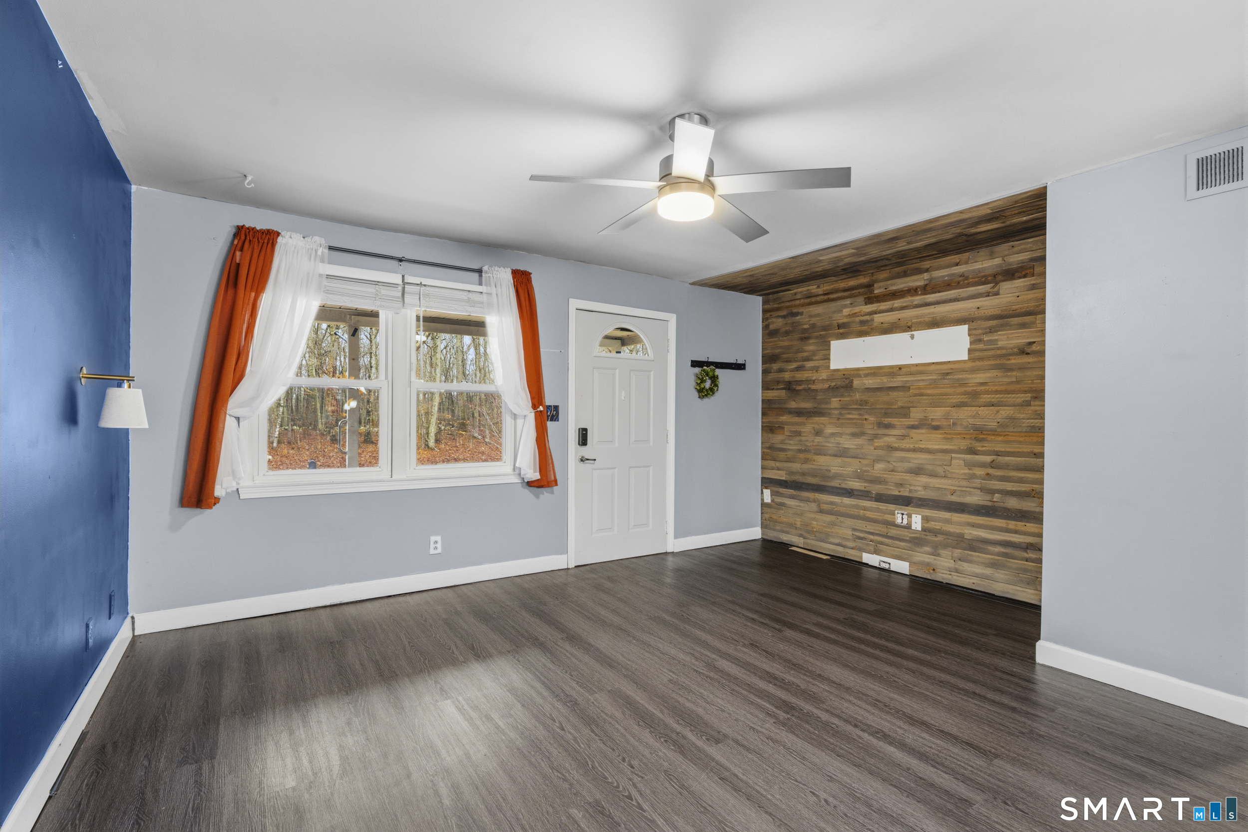 Homes for sale in Groton, CT | 510 Flanders Rd, Groton, CT 06355 | MLS# 24159905