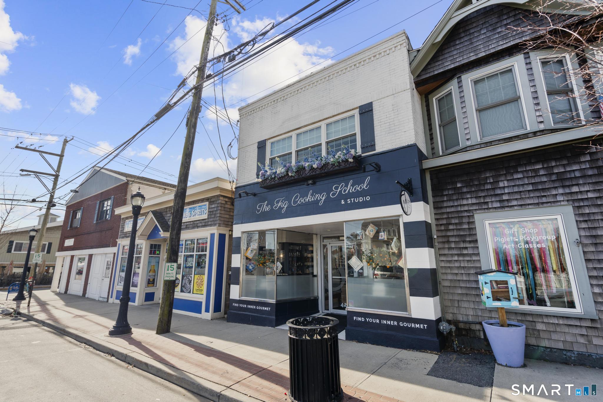 Homes for sale in Milford, CT | 89 Naugatuck Ave, Milford, CT 06460 | MLS# 24158879