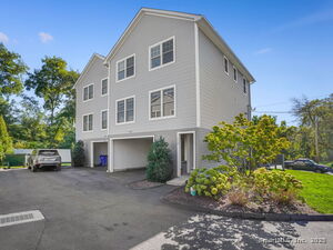 118 Berwick Avenue, Unit 118