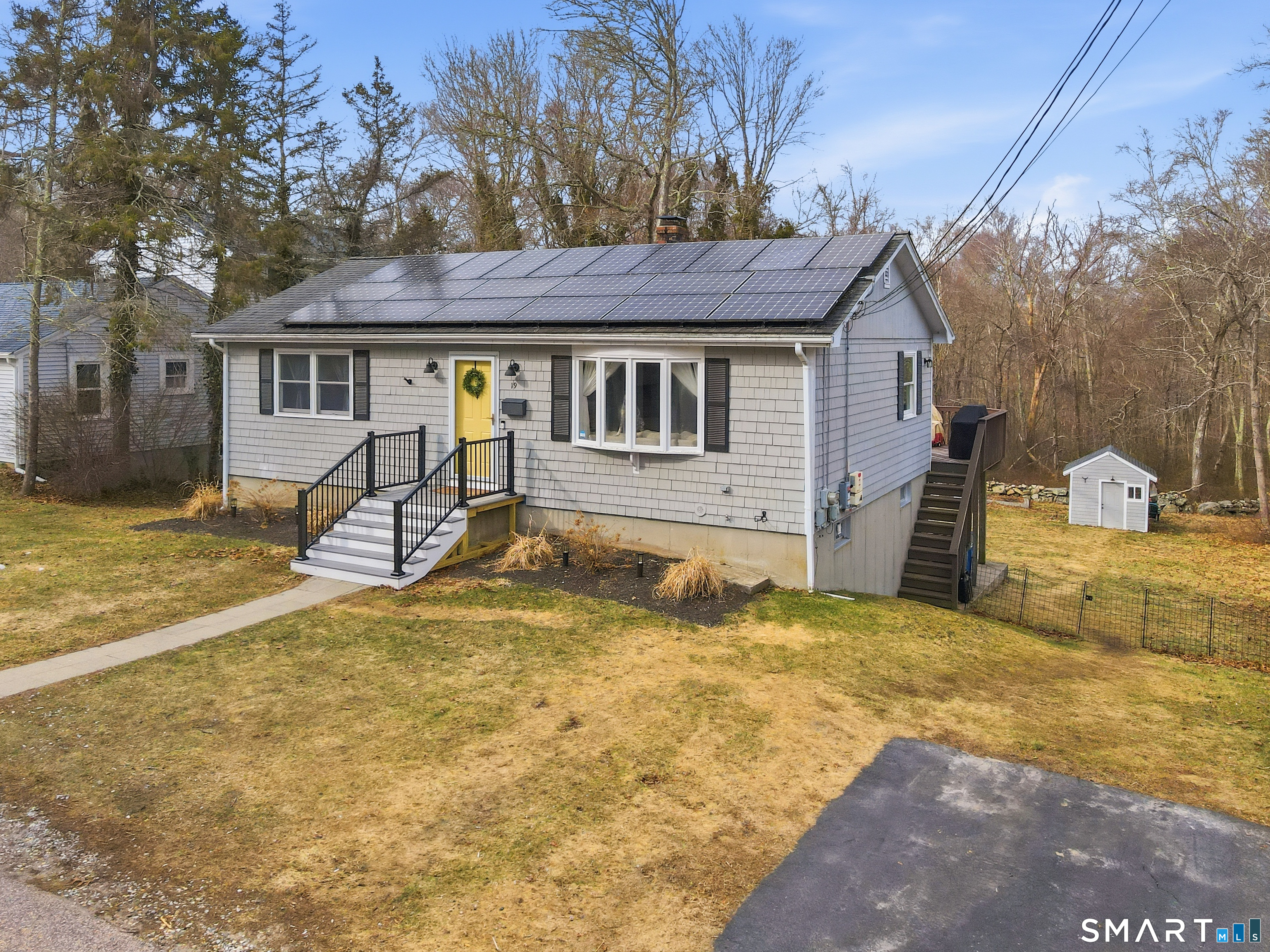 Homes for sale in Stonington, CT | 19 Lathrop Ave, Stonington, CT 06379 | MLS# 24159956