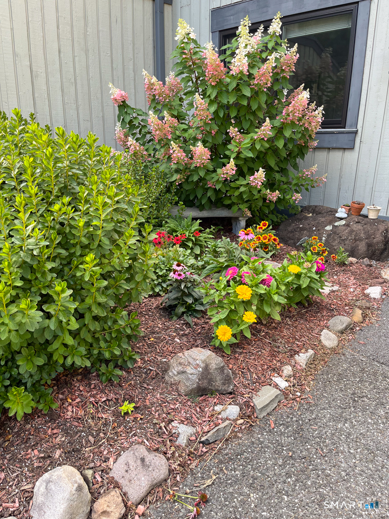 Homes for sale in Southbury, CT | 44 Heritage Vlg #A, Southbury, CT 06488 | MLS# 24159939