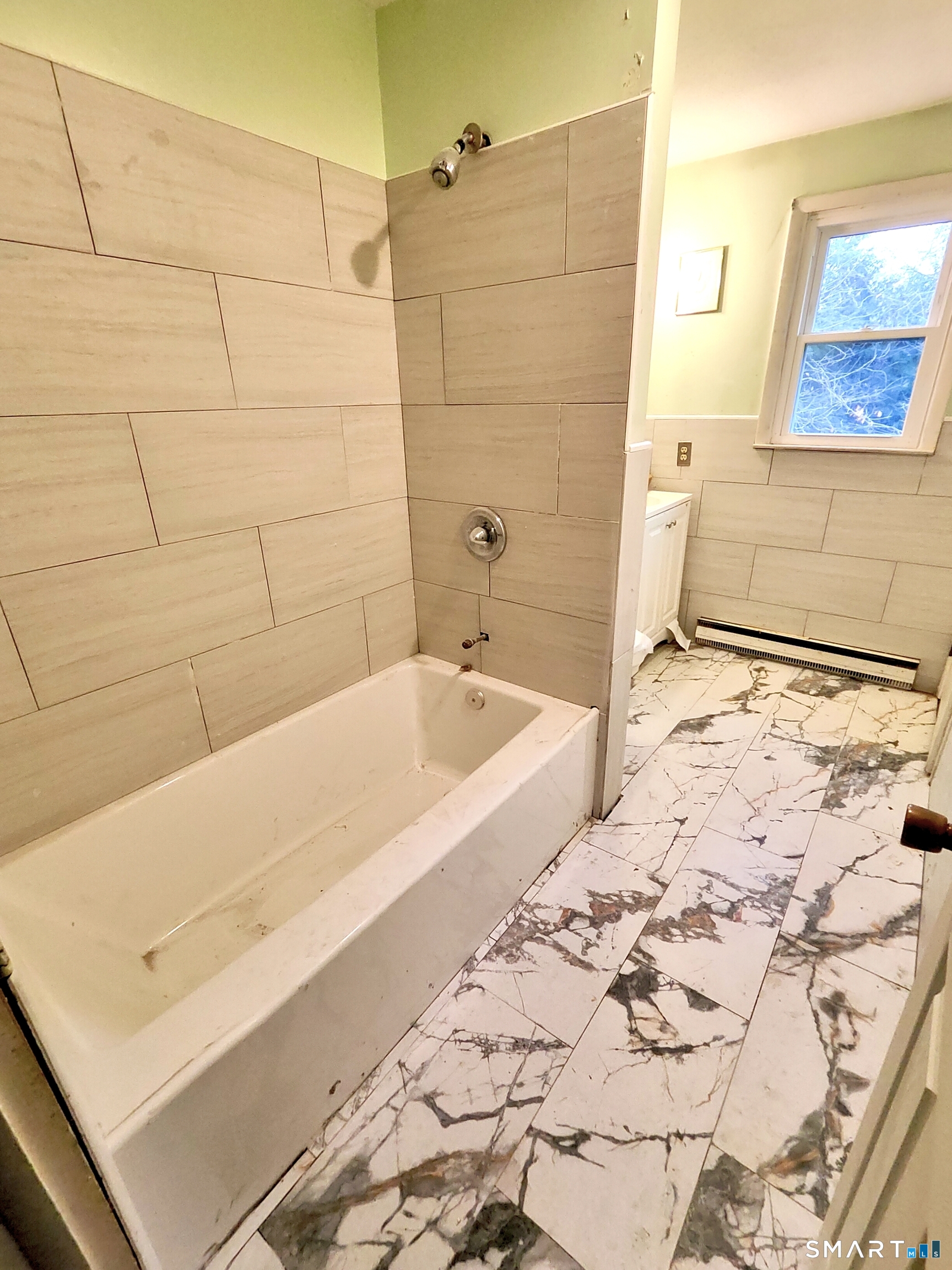 Photo 13 of 39 Latimer Drive, East Lyme, CT