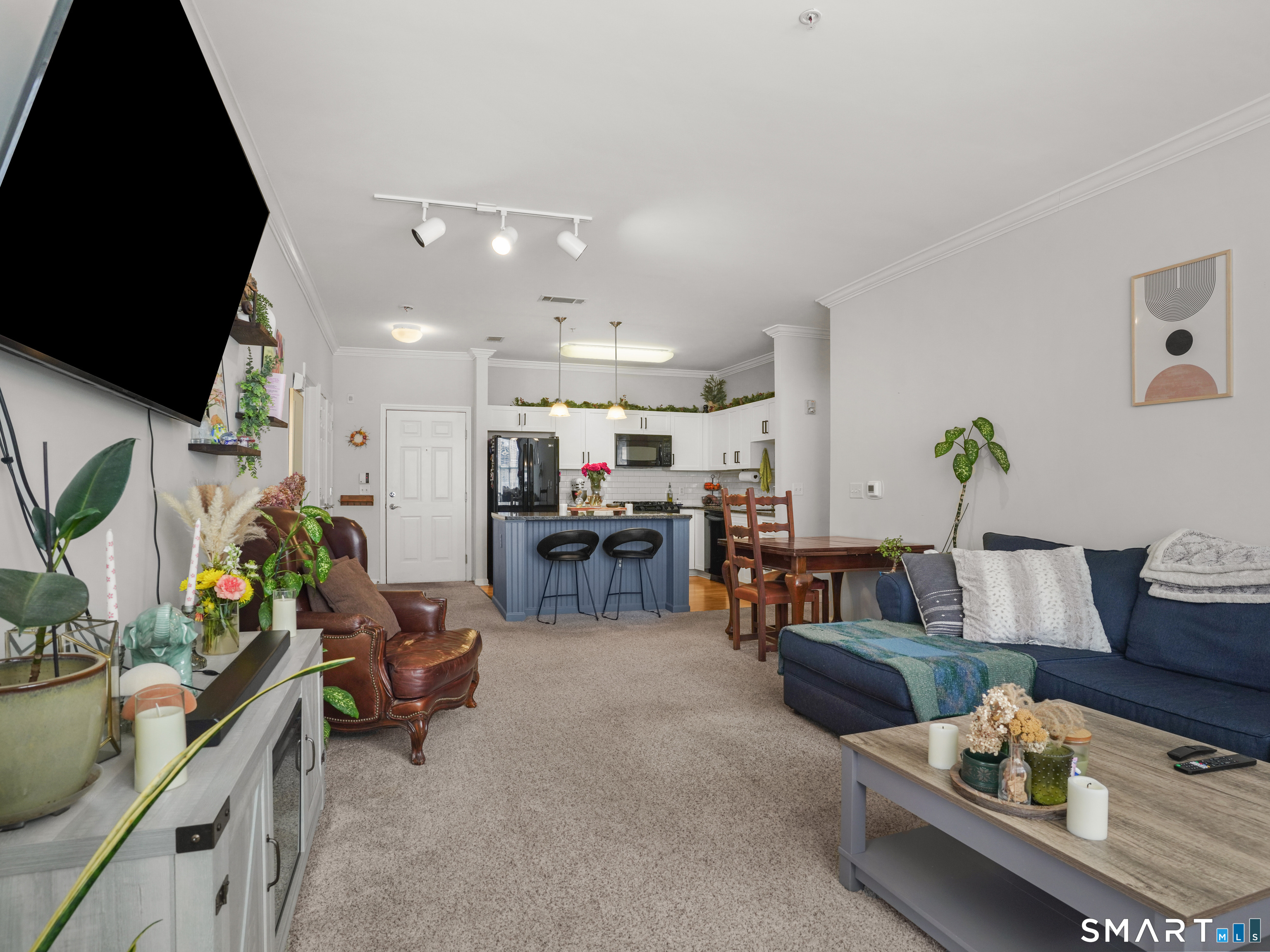 Homes for sale in Stamford, CT | 35 W Broad St #224, Stamford, CT 06902 | MLS# 24160059