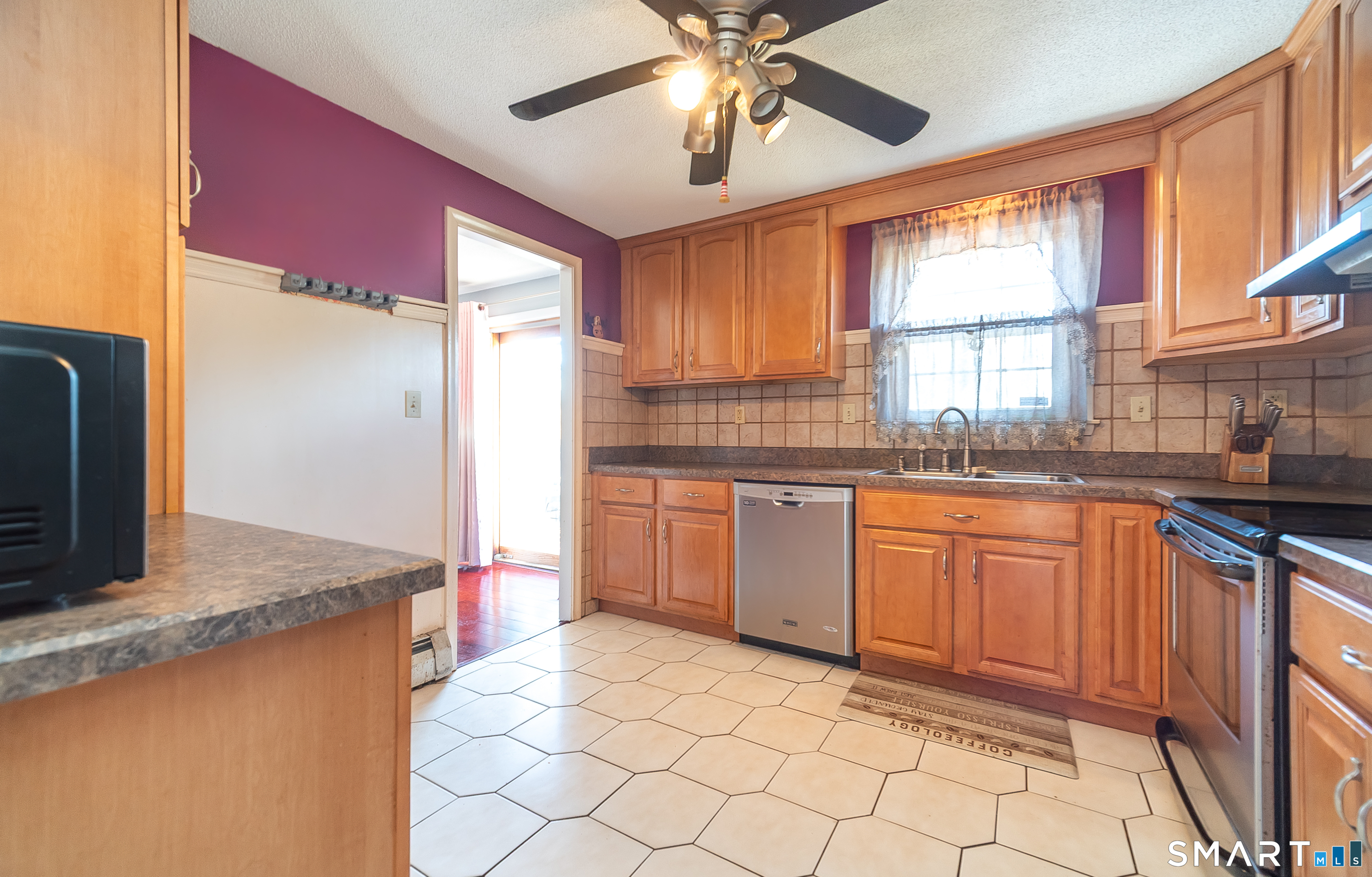 Homes for sale in Middletown, CT | 3 Blue Bird Rd, Middletown, CT 06457 | MLS# 24158712