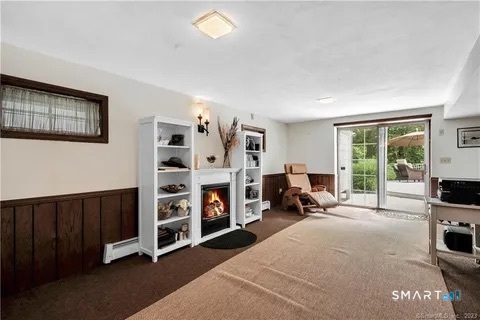 95 Wildwood, Stratford, 06615, 4 Bedrooms Bedrooms, 0 ,2 BathroomsBathrooms,Single Family For Sale,For Sale,Wildwood,0,24156252