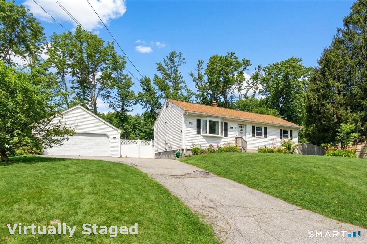 Homes for sale in Montville, CT | 8 Manor Rd, Montville, CT 06370 | MLS# 24159742