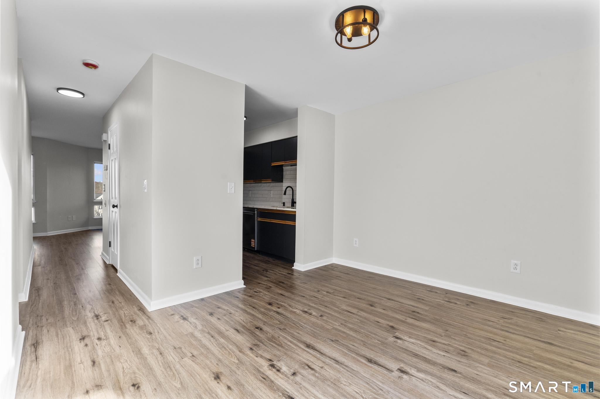 Homes for sale in New Haven, CT | 1423 Quinnipiac Ave #304, New Haven, CT 06513 | MLS# 24160159