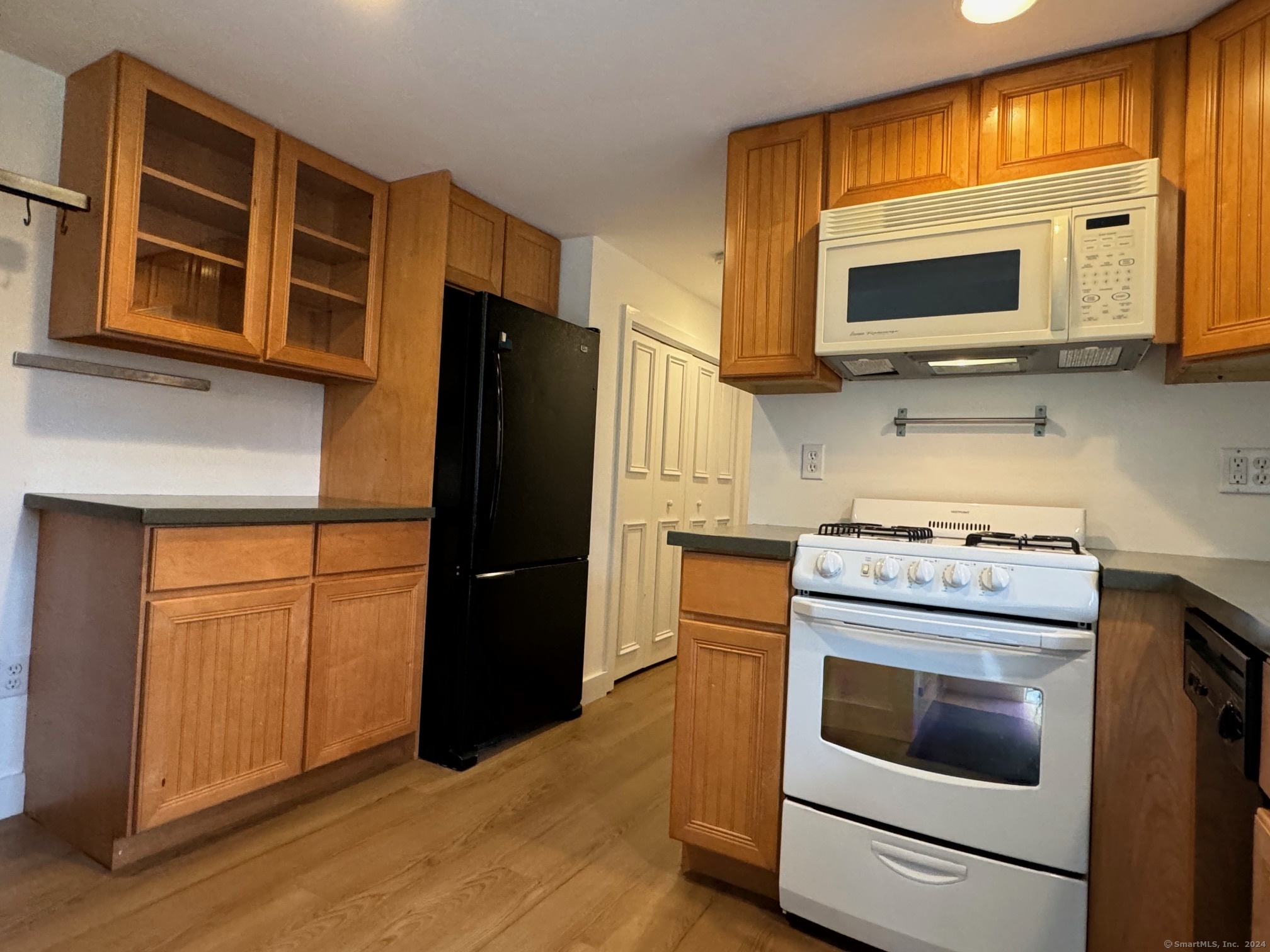 592 Horse Pond, Madison, 06443, 1 Bedroom Bedrooms, 0 ,1 BathroomBathrooms,Residential Rental,For Sale,Horse Pond,0,24160279