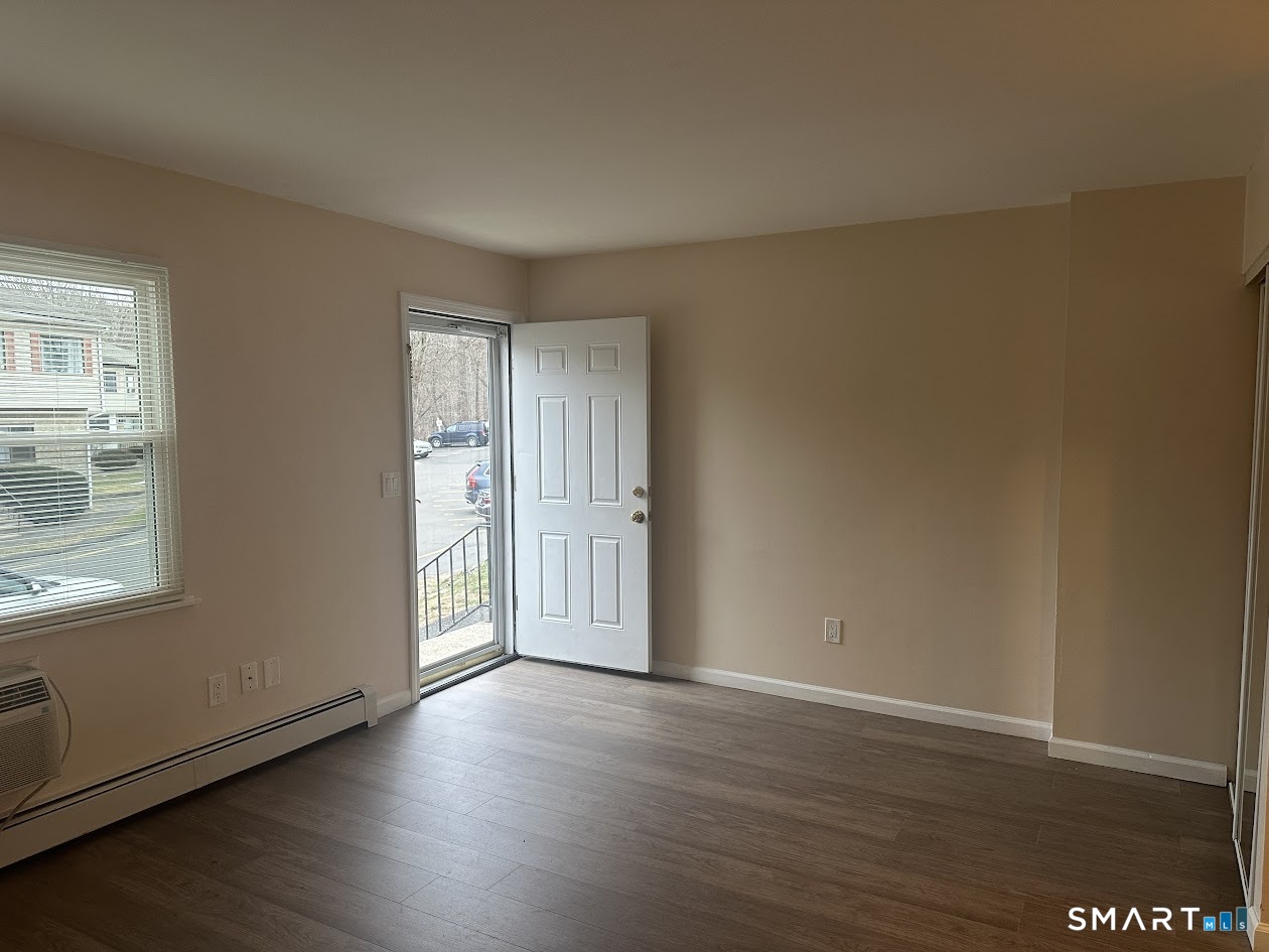 Homes for sale in Naugatuck, CT | 146 Coach Cir #3, Naugatuck, CT 06770 | MLS# 24160240