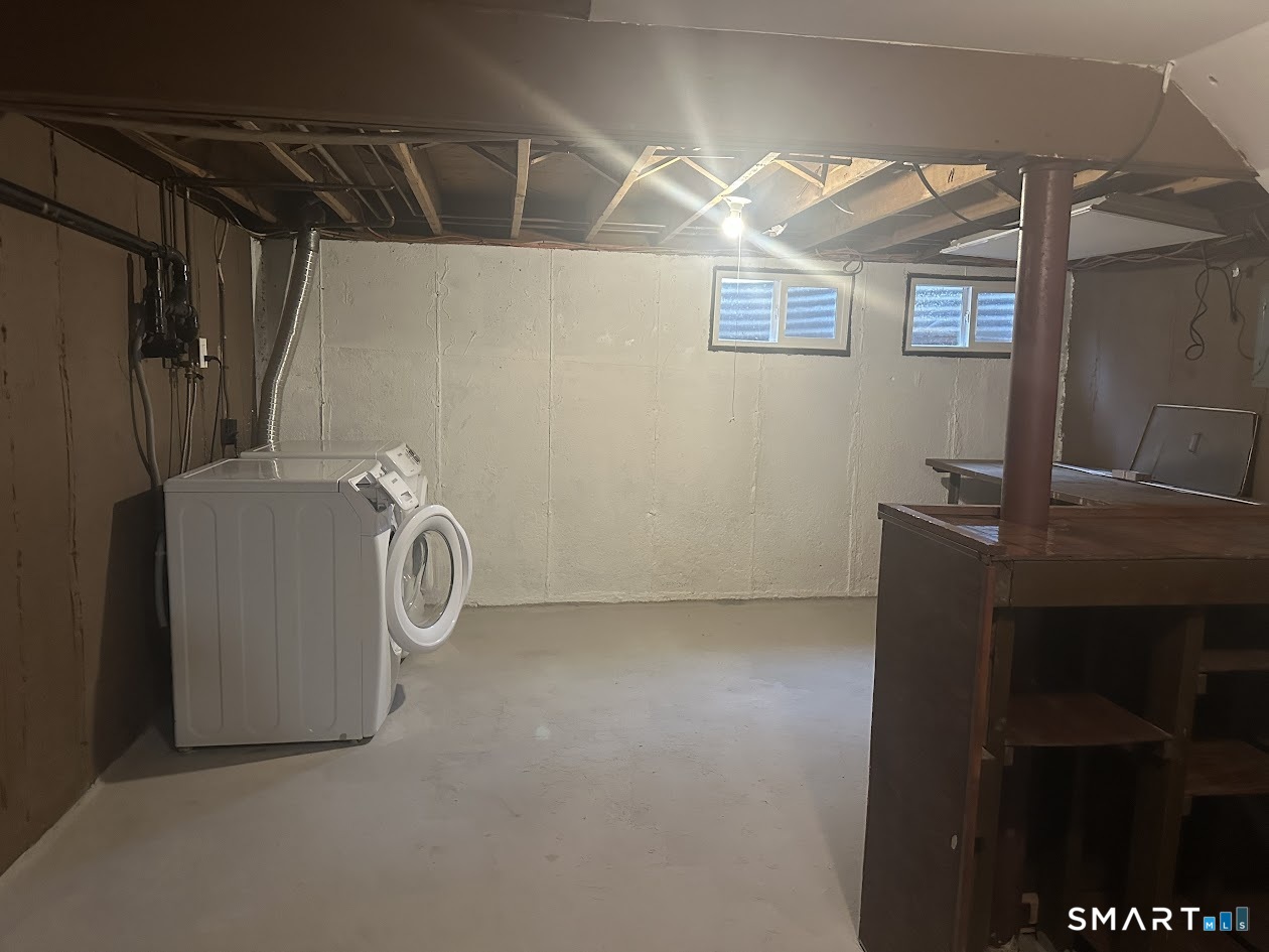 Homes for sale in Naugatuck, CT | 146 Coach Cir #3, Naugatuck, CT 06770 | MLS# 24160240