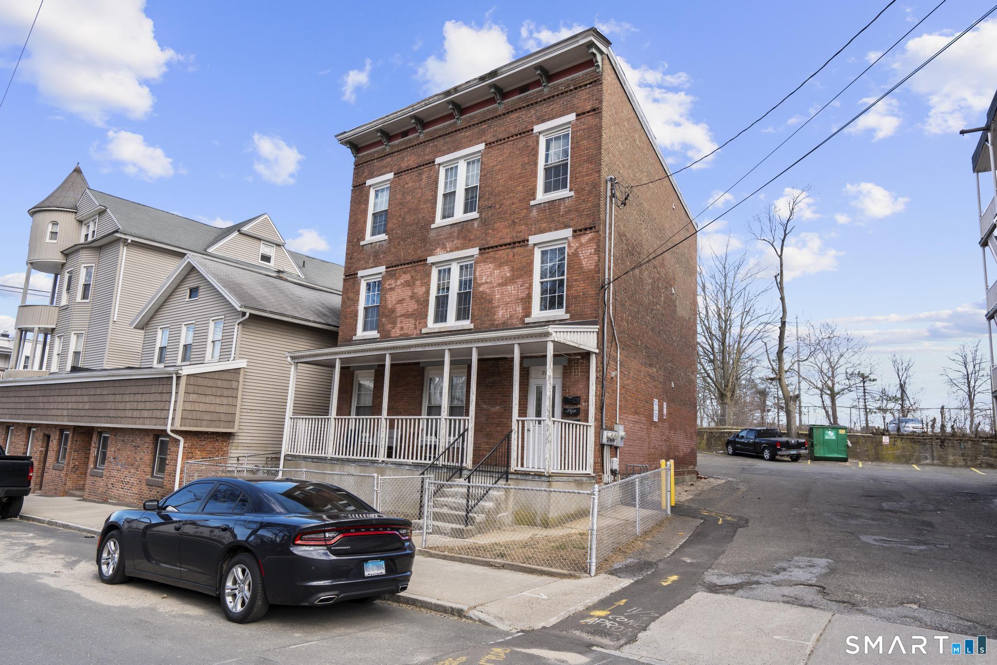 985 Bank, Waterbury, 06708, 0 , 0 ,44 BathroomsBathrooms,Commercial For Sale,For Sale,Bank,0,24150354