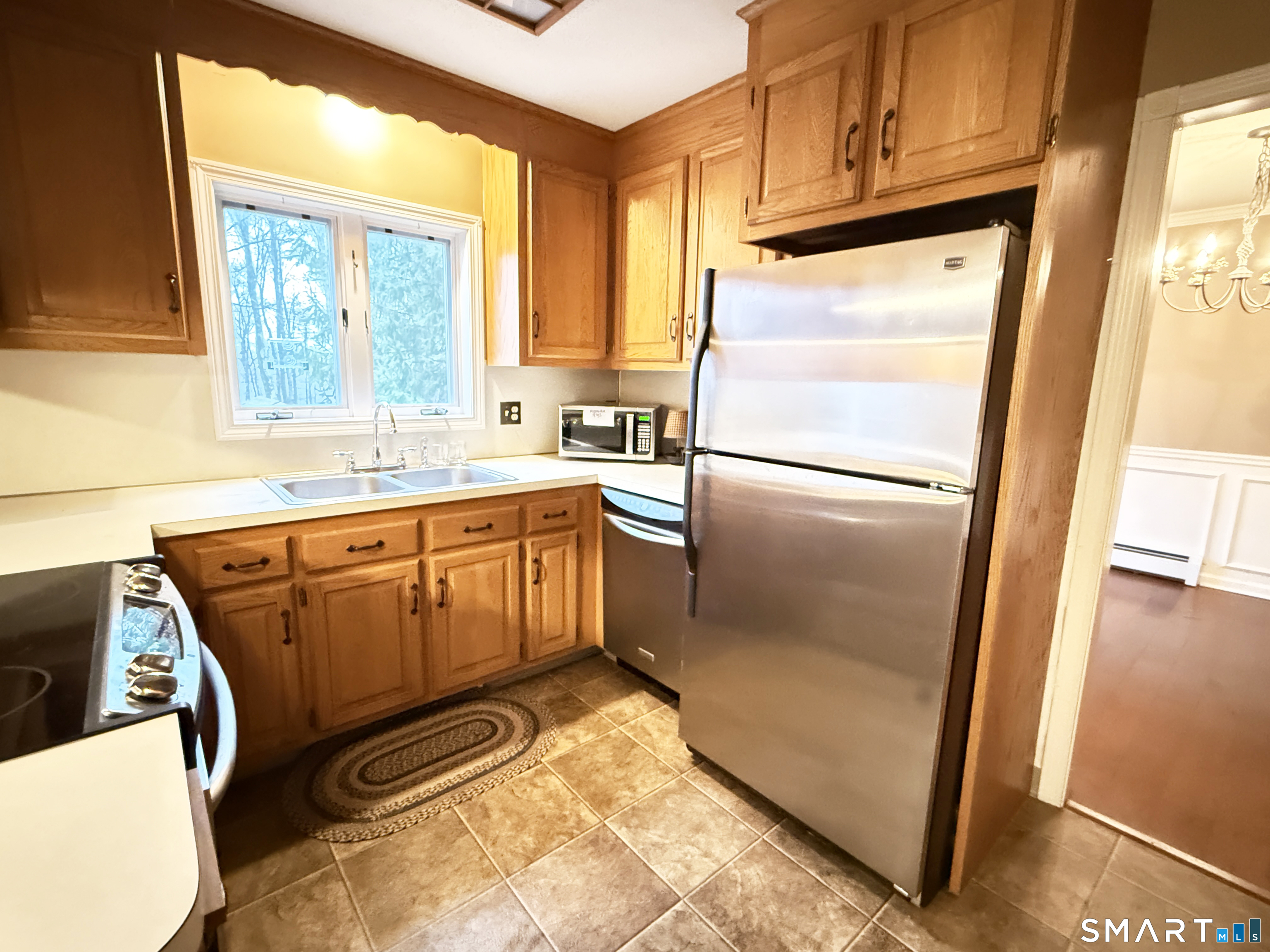 Homes for sale in Naugatuck, CT | 26 Geraldine Dr, Naugatuck, CT 06770 | MLS# 24158911