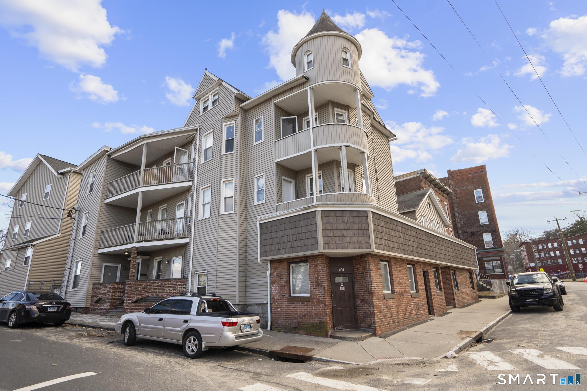 985 Bank, Waterbury, 06708, 3 Bedrooms Bedrooms, 0 ,1 BathroomBathrooms,Multi-family For Sale,For Sale,Bank,0,24150336