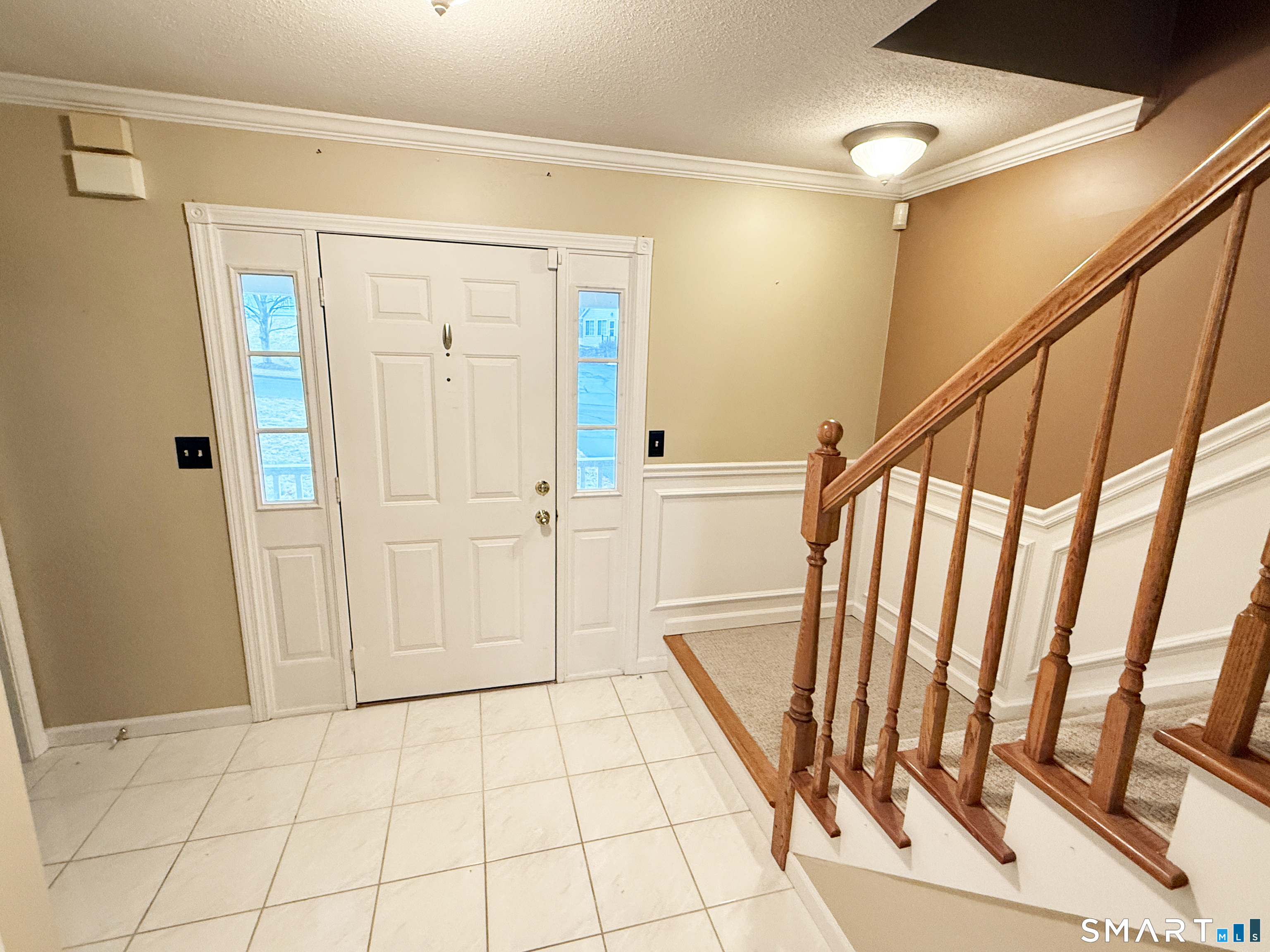 Homes for sale in Naugatuck, CT | 26 Geraldine Dr, Naugatuck, CT 06770 | MLS# 24158911