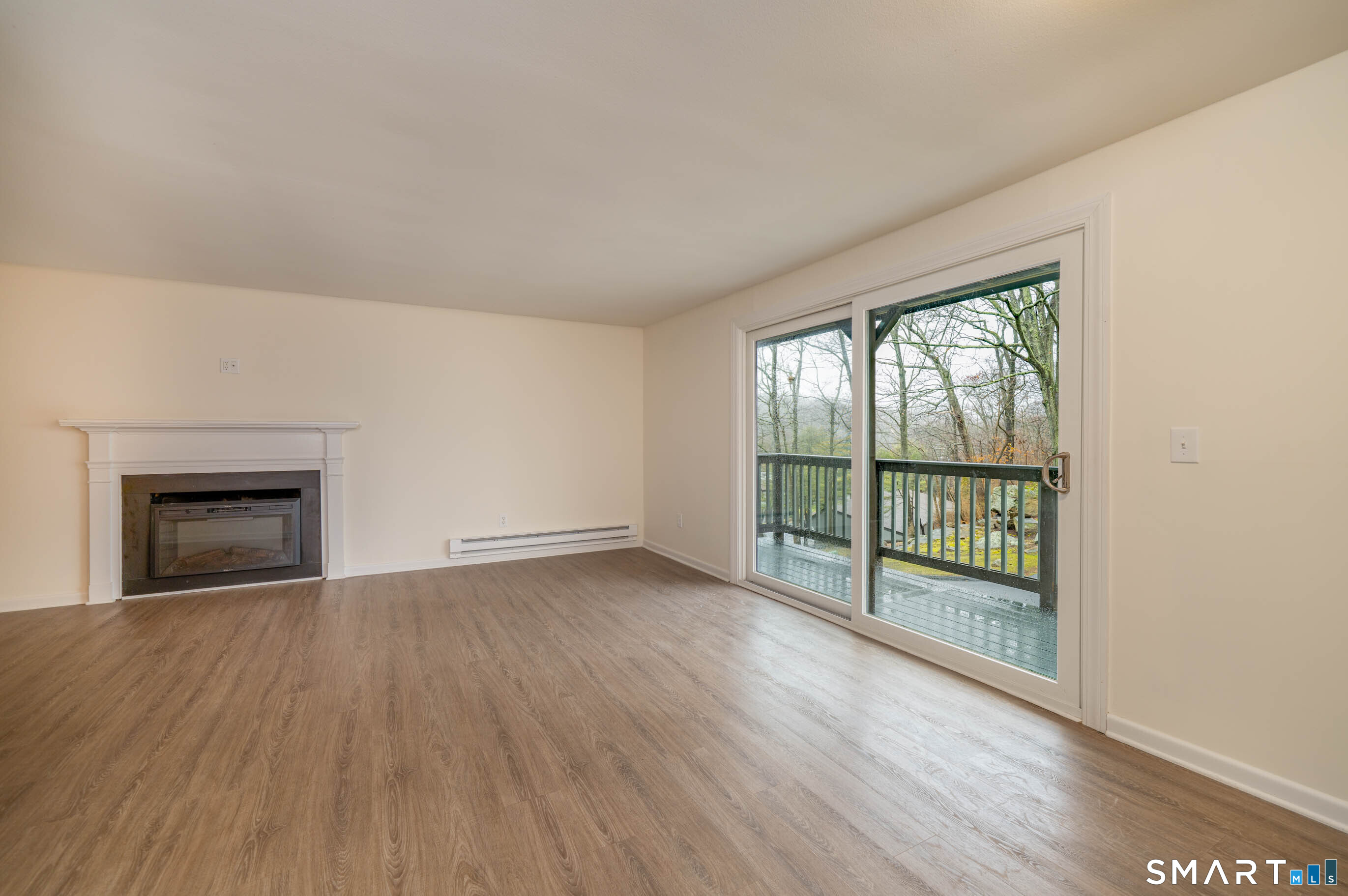 Homes for sale in Branford, CT | 20 Harbour Vlg #A, Branford, CT 06405 | MLS# 24159908