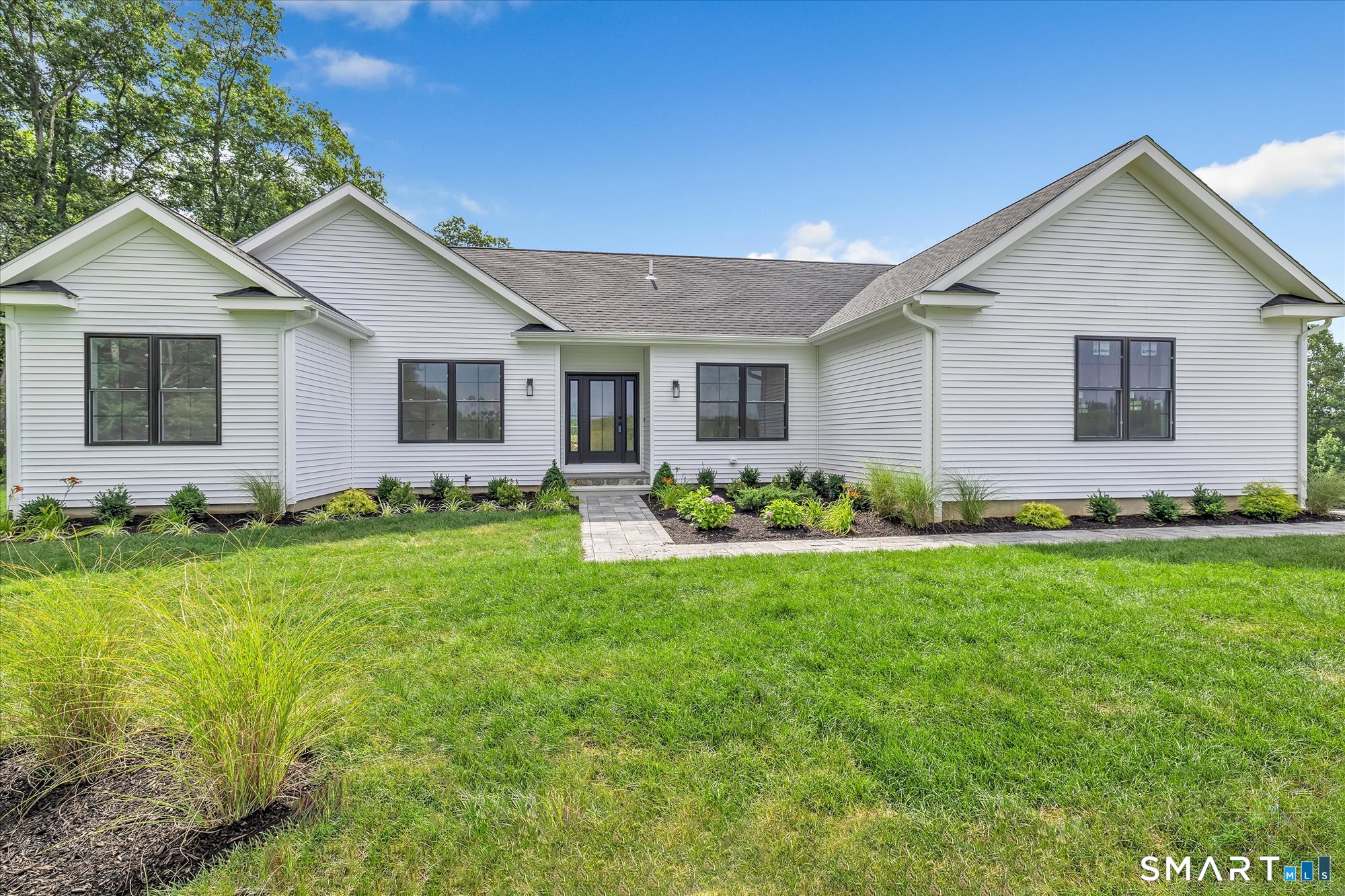 Homes for sale in Middlebury, CT | 20 Hunting Ridge Rd, Middlebury, CT 06762 | MLS# 24160275