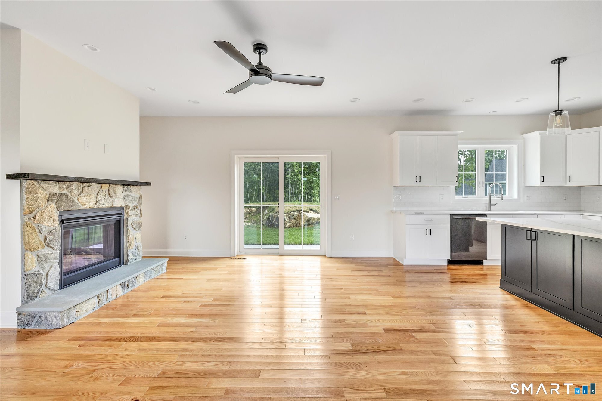 Homes for sale in Middlebury, CT | 20 Hunting Ridge Rd, Middlebury, CT 06762 | MLS# 24160275