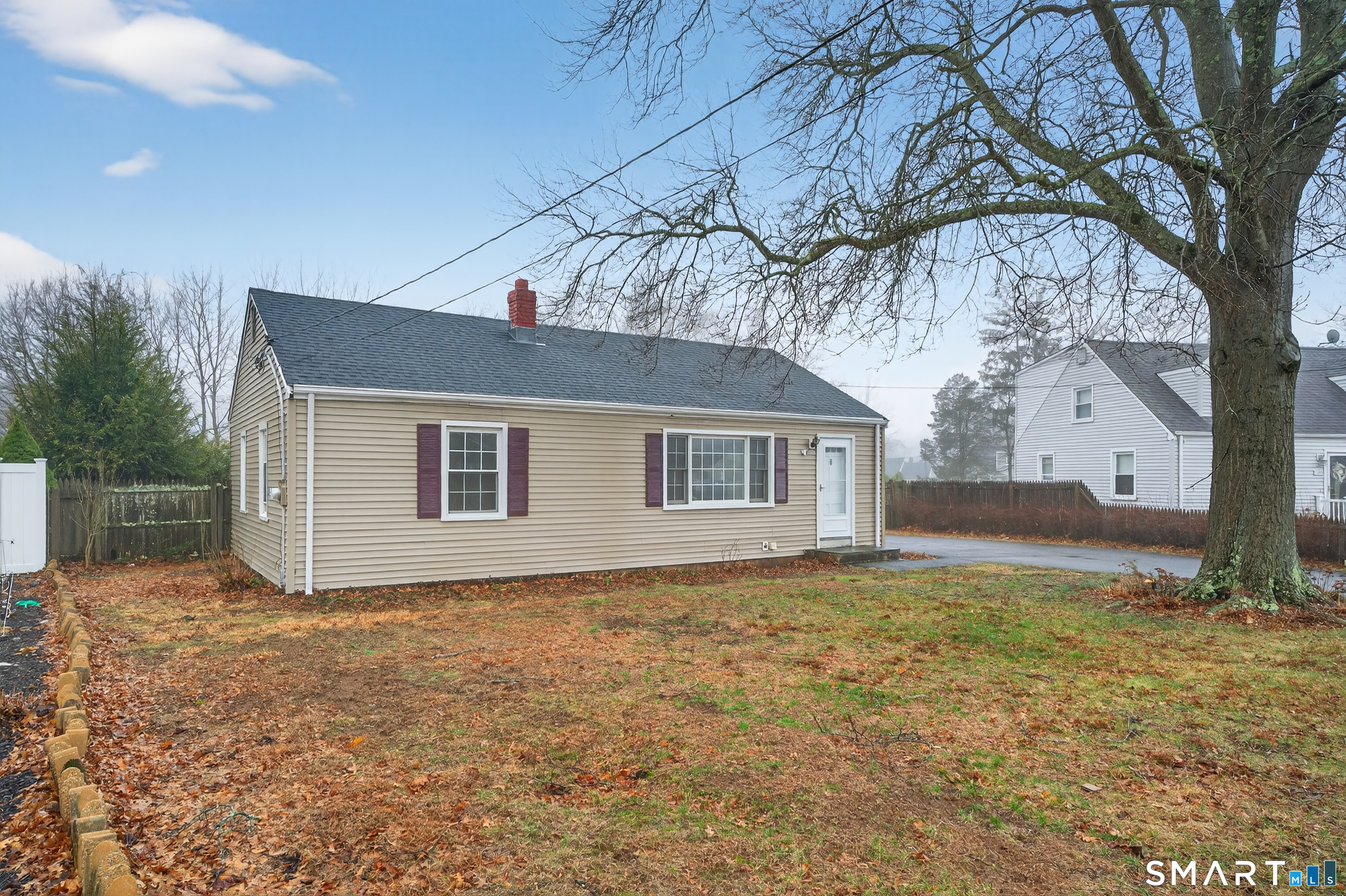 Homes for sale in East Haven, CT | 57 Glenmoor Dr, East Haven, CT 06512 | MLS# 24160339